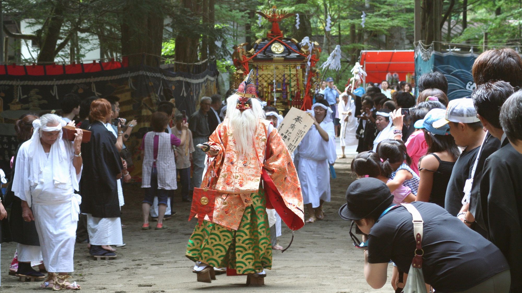 湯西川湯殿山神社祭礼（例年8月中旬開催）