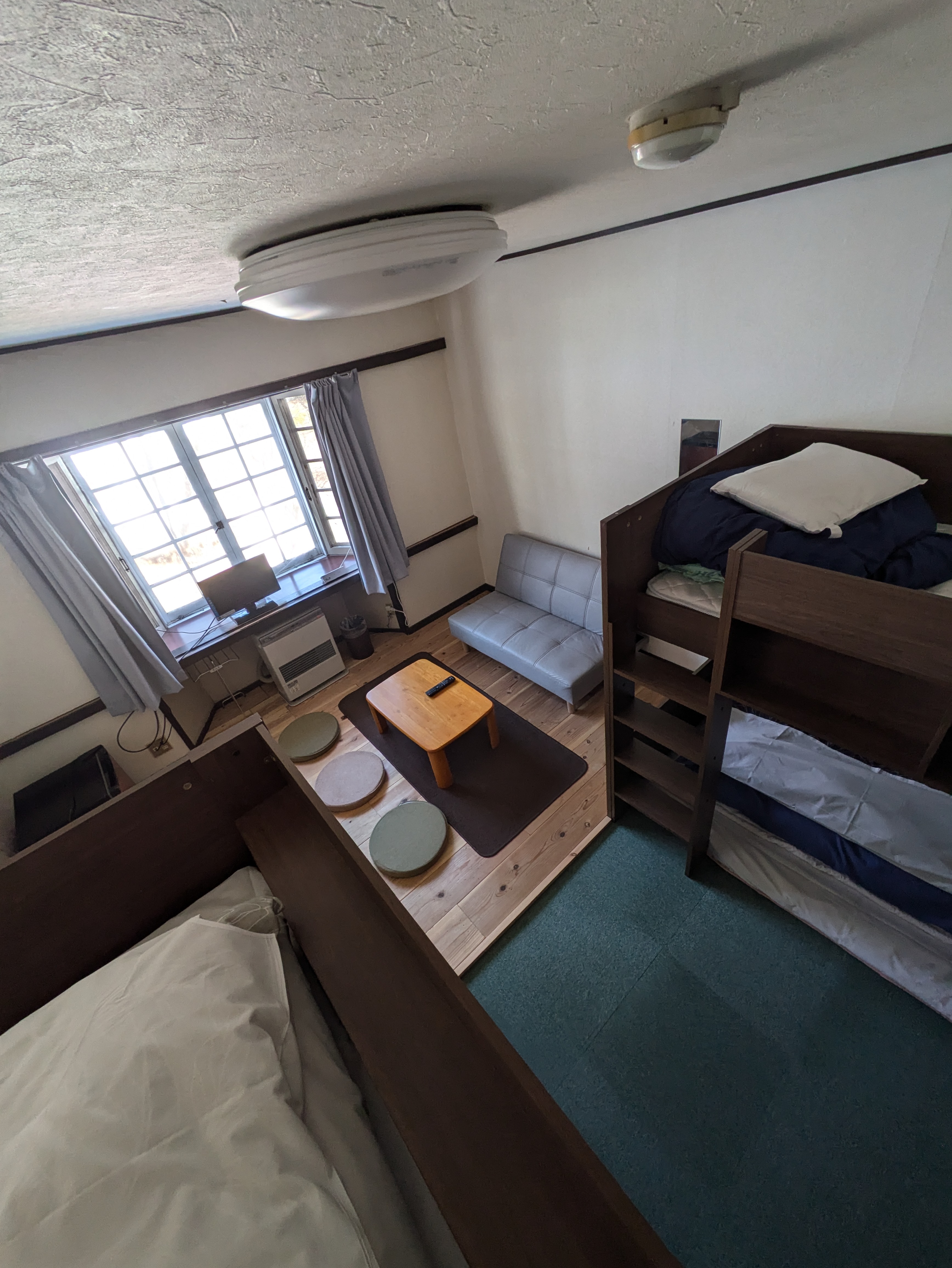 2段ベットルーム・3