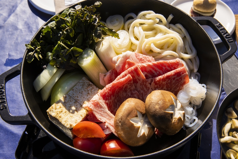 【部屋食】【全棟天然温泉付き】カラダが喜ぶ山ごはん(夕食和牛すき鍋コース・朝食付)