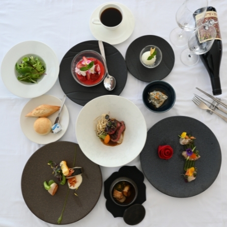 【ペット可】【夕食朝食付き】本格ディナーと心地よい朝の2食プラン【夕食豪華9品Aコース】