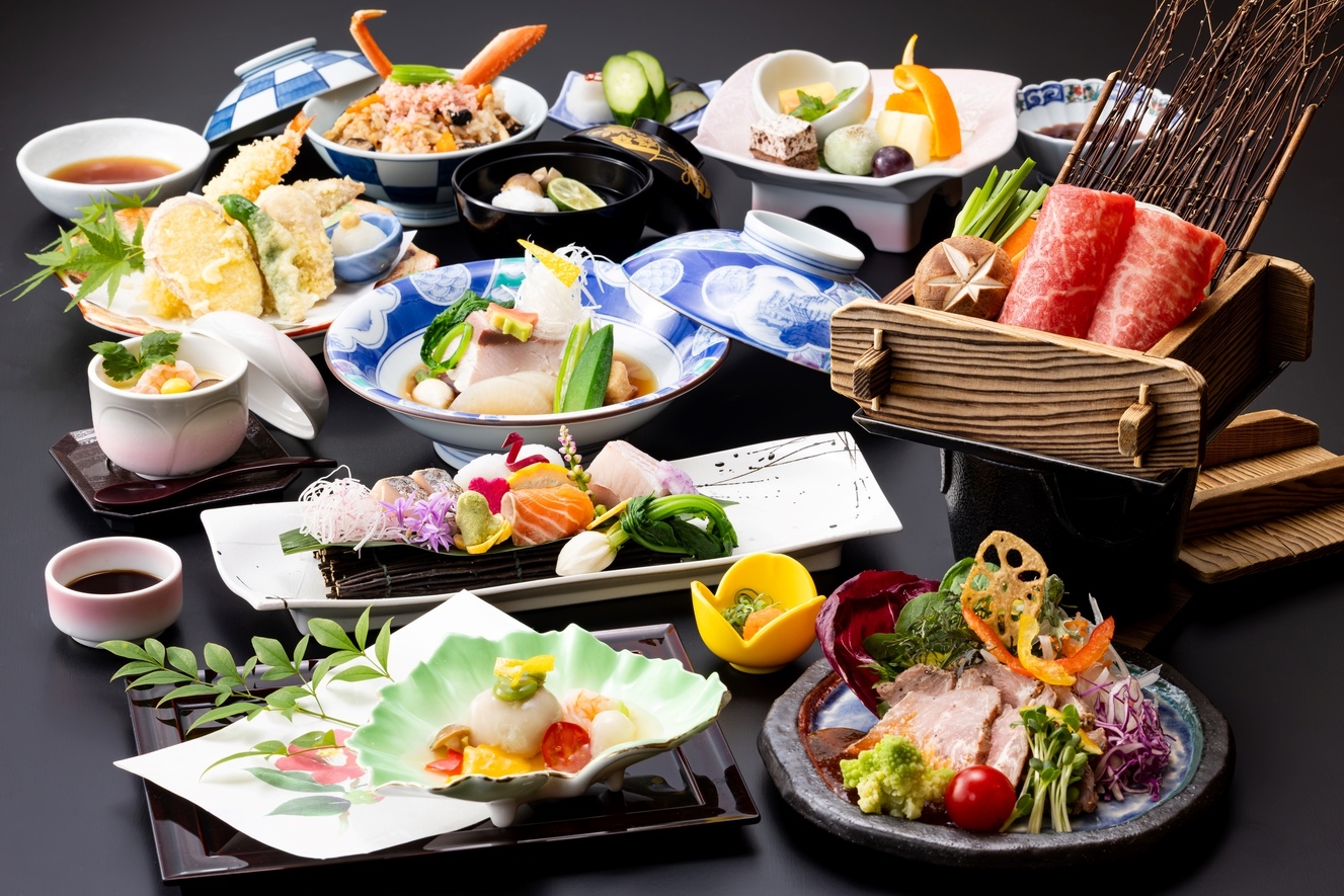 【2026年12月〜2027年2月】１泊２食付（ご夕食：量をおさえた四季会席＆ご夕食時飲み放題付)