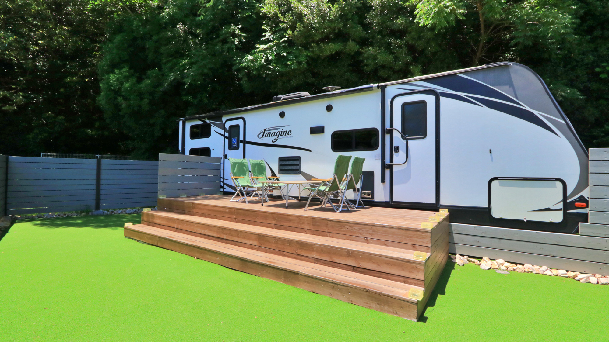 【トレーラーハウス】外観