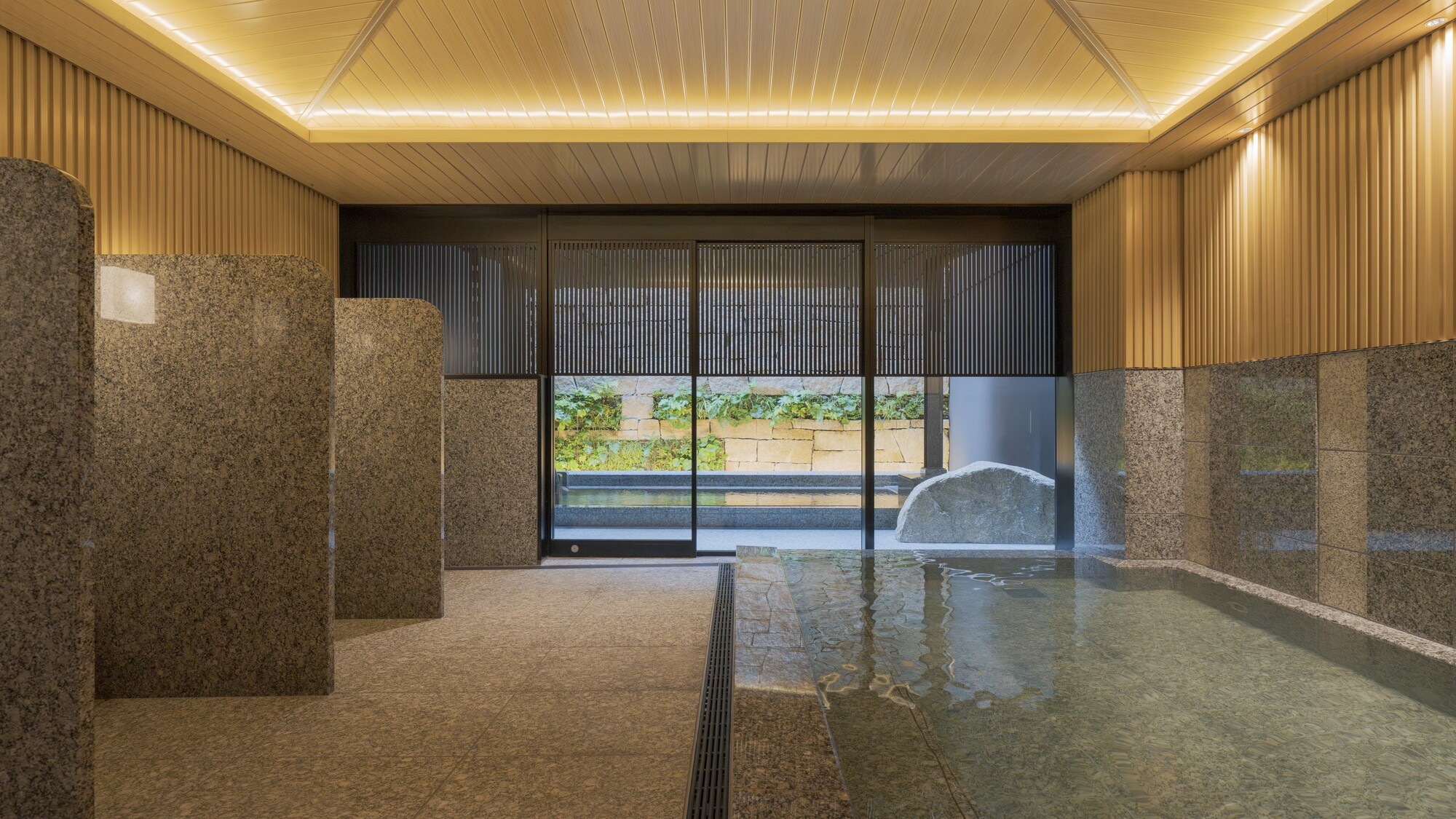 天然温泉：内風呂