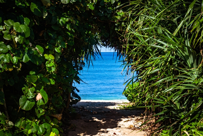 【15％お得な3連泊プラン】シークレットビーチまで徒歩1分、宮古島北端で過ごす静かな休日