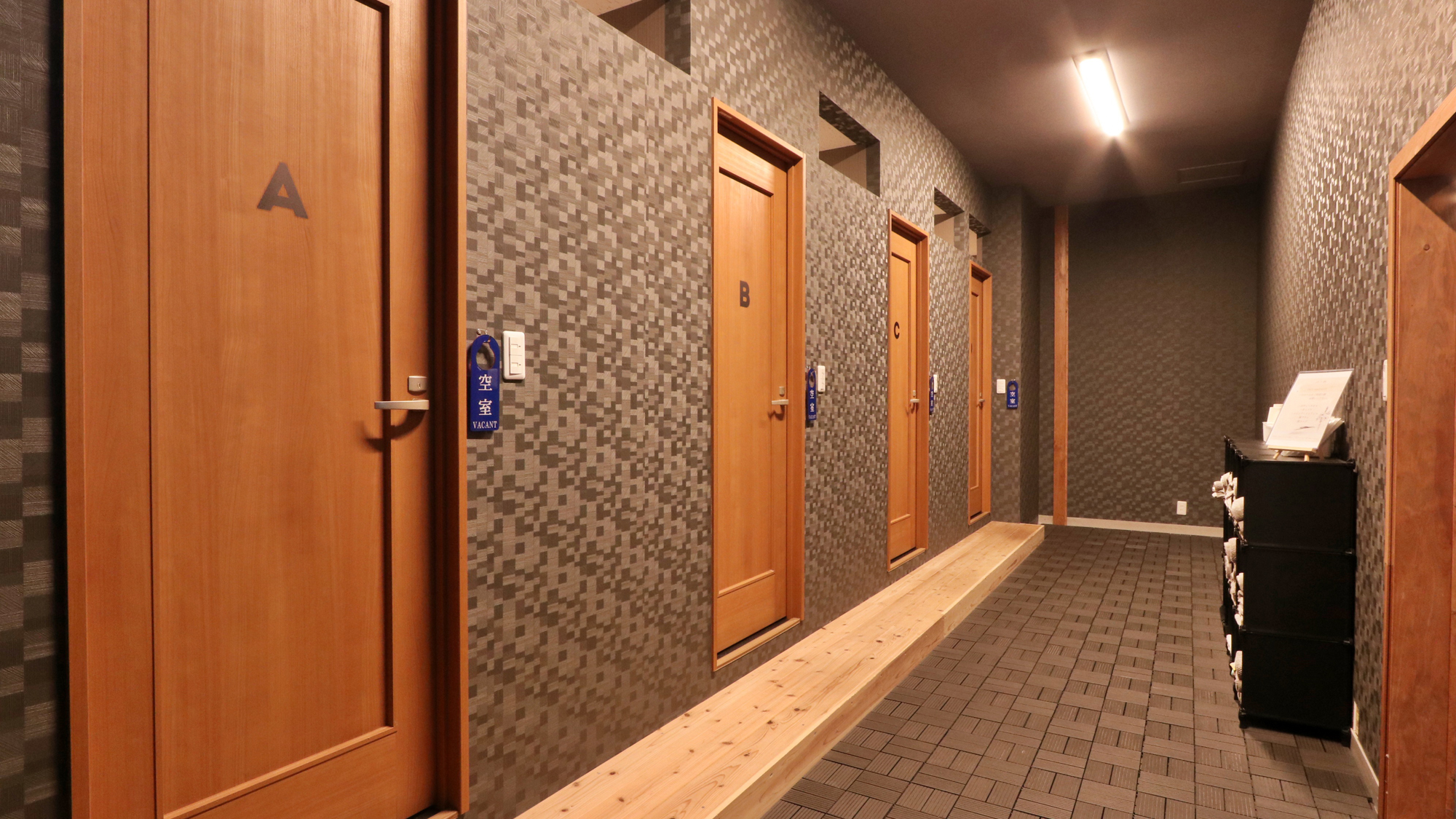 【貸切風呂】客室1室ずつにバスルームをご用意しております　