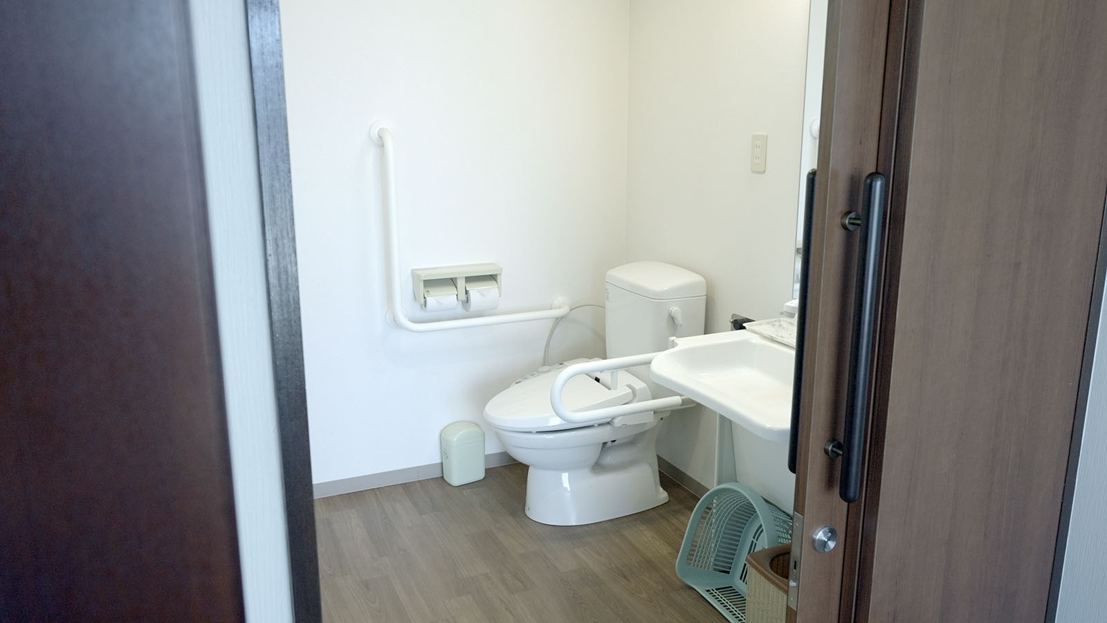 402バリアフリー　トイレ