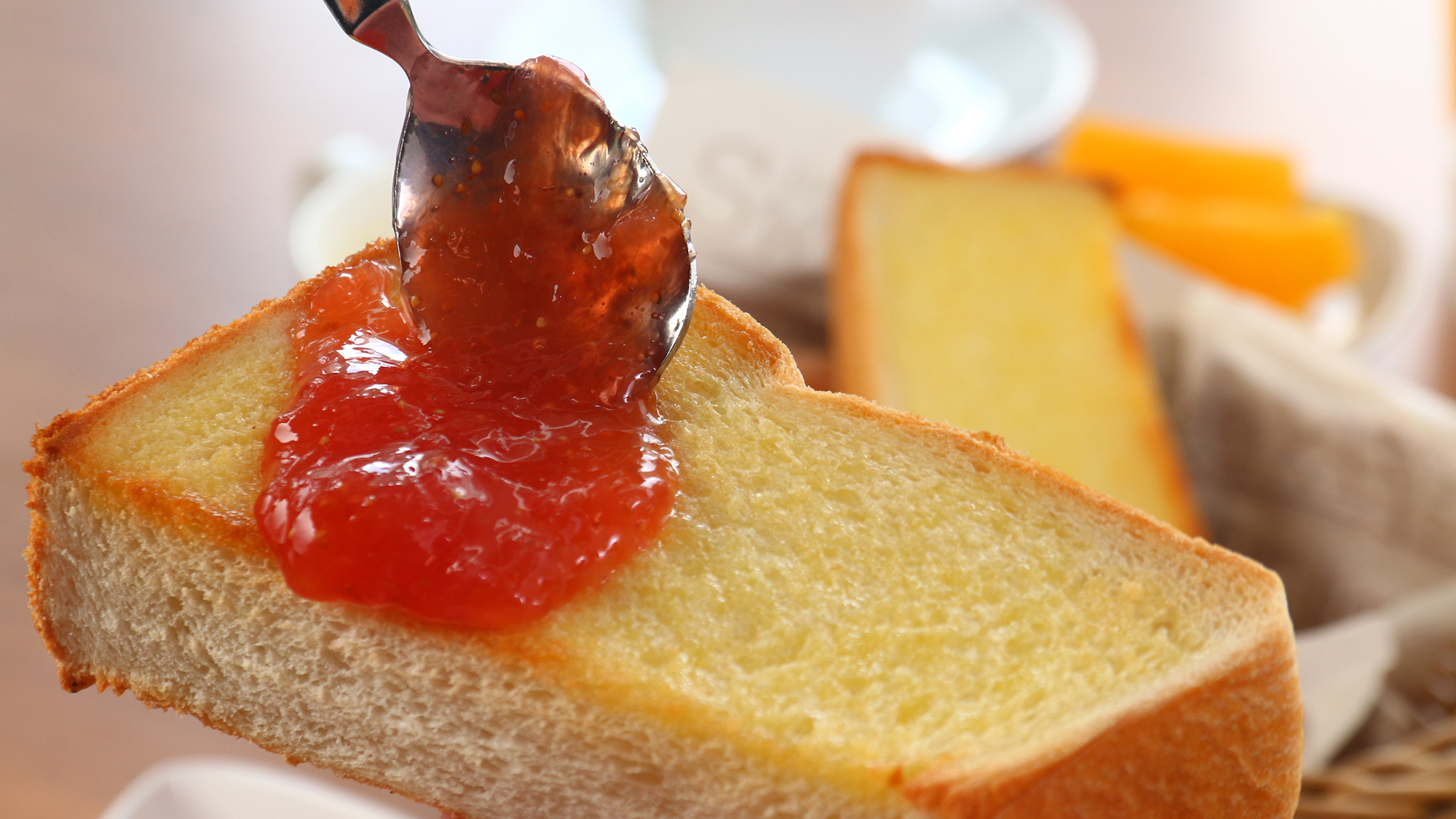 手作りジャムとトースト