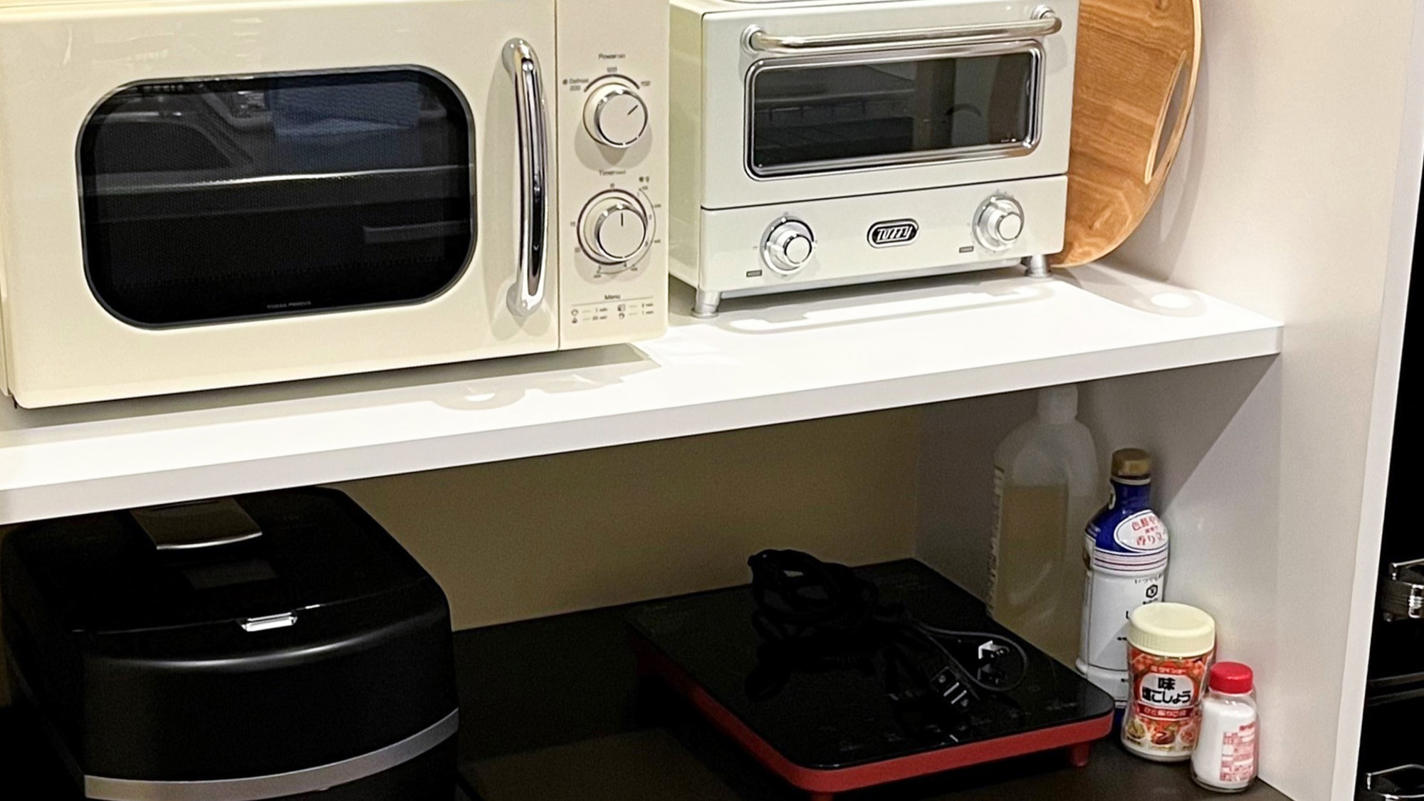 ・【調理家電】電子レンジ・トースター・炊飯器・冷蔵庫など家電も充実しています