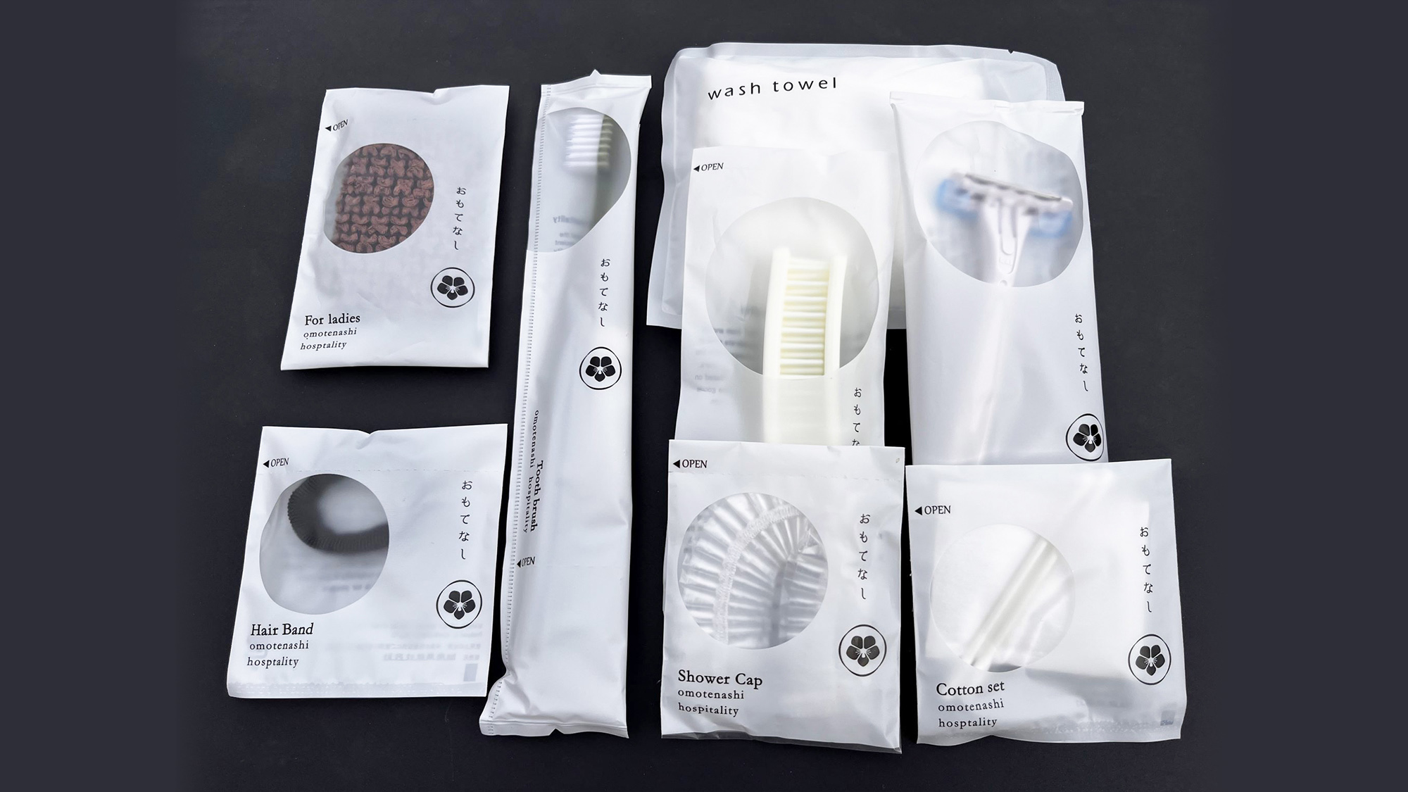 ・【アメニティ】歯ブラシ・くし・ヘアゴム・コットンなどをご用意しております