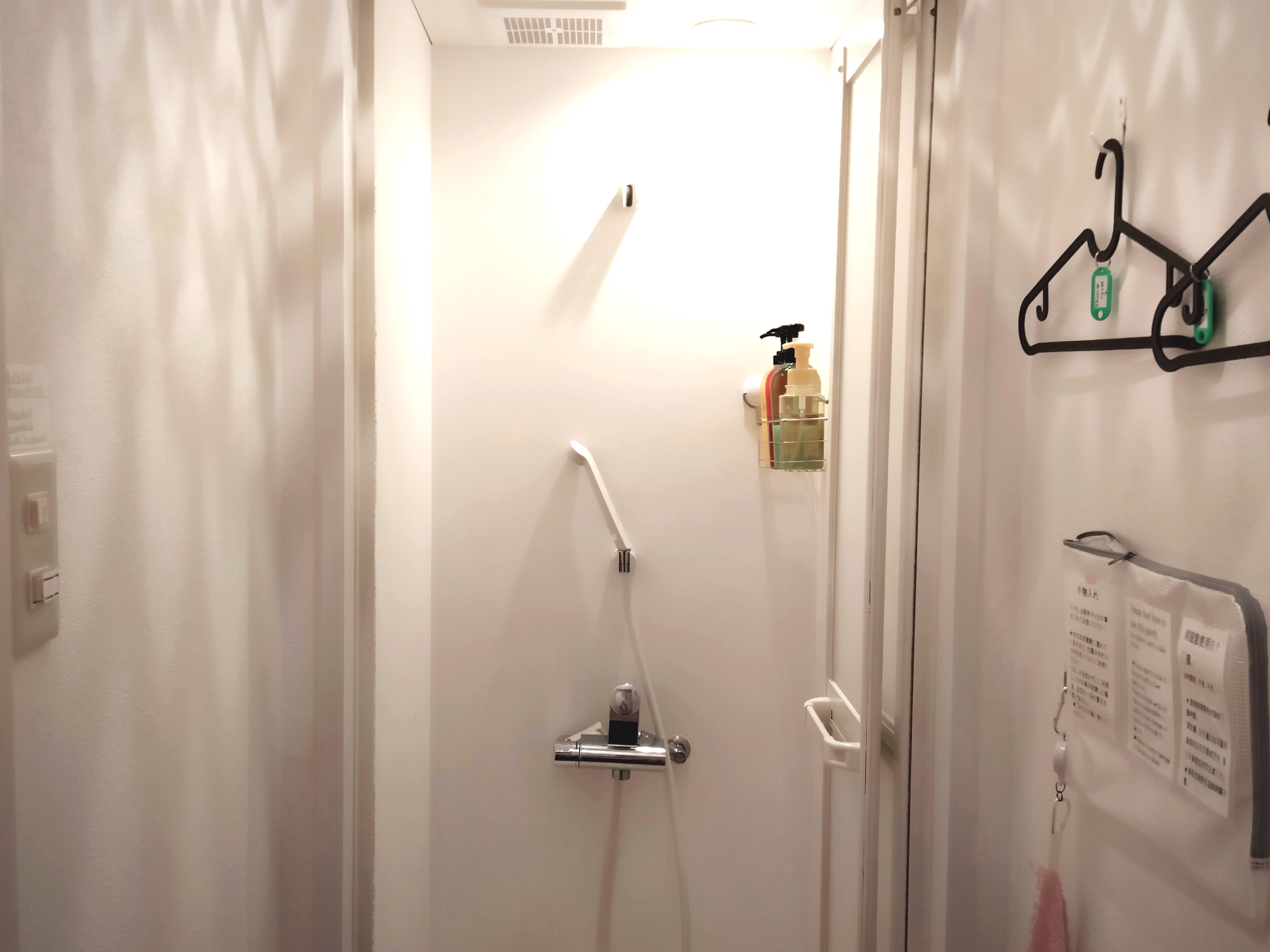 共用シャワー・トイレのご案内