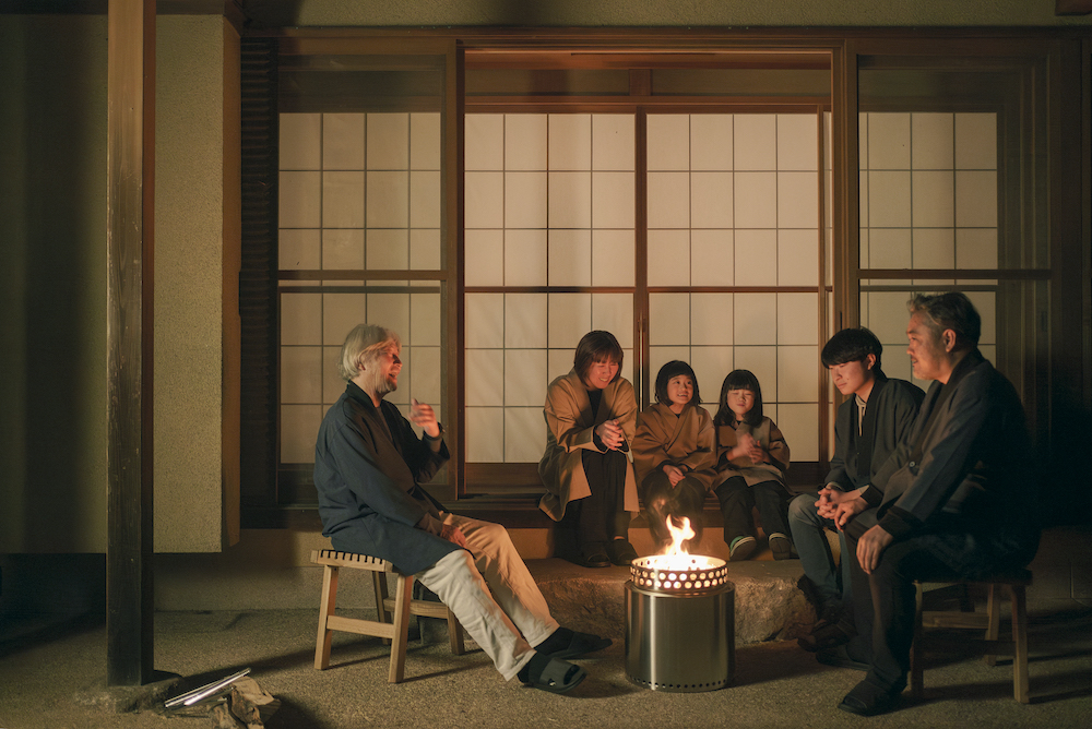 焚き火　華の間