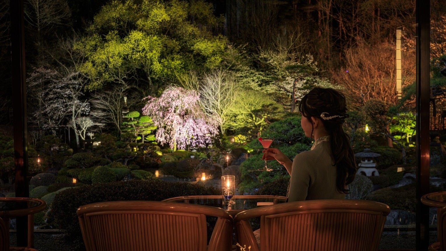 【4月9日〜15日限定】鐘山苑・桜まつり☆日本の春を楽しむ宿泊プラン（ナイトラウンジ＆色浴衣付）