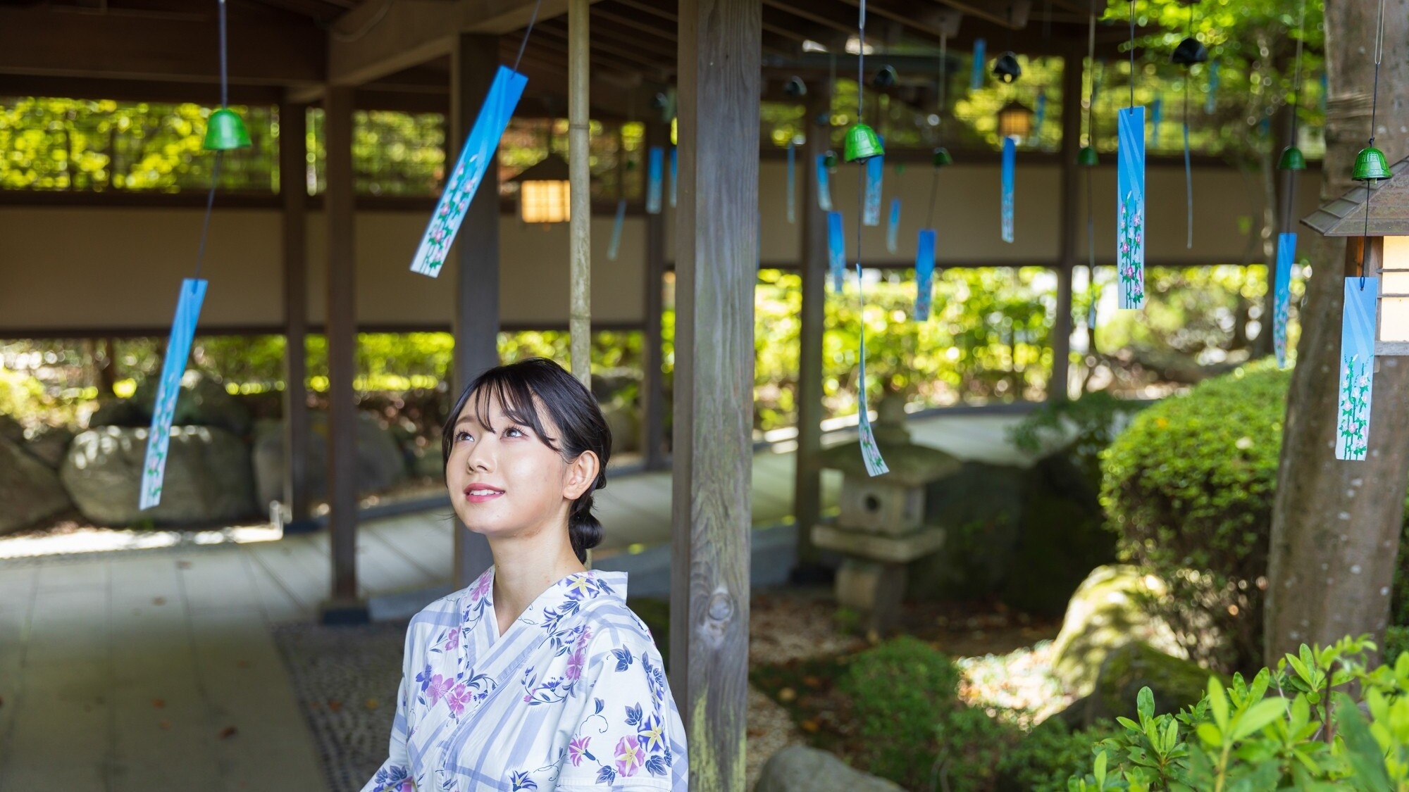 【お日にち限定】鐘山苑・夏まつり！日本情緒溢れる大人の夏休みプラン（ナイトラウンジ優先席＆色浴衣付）