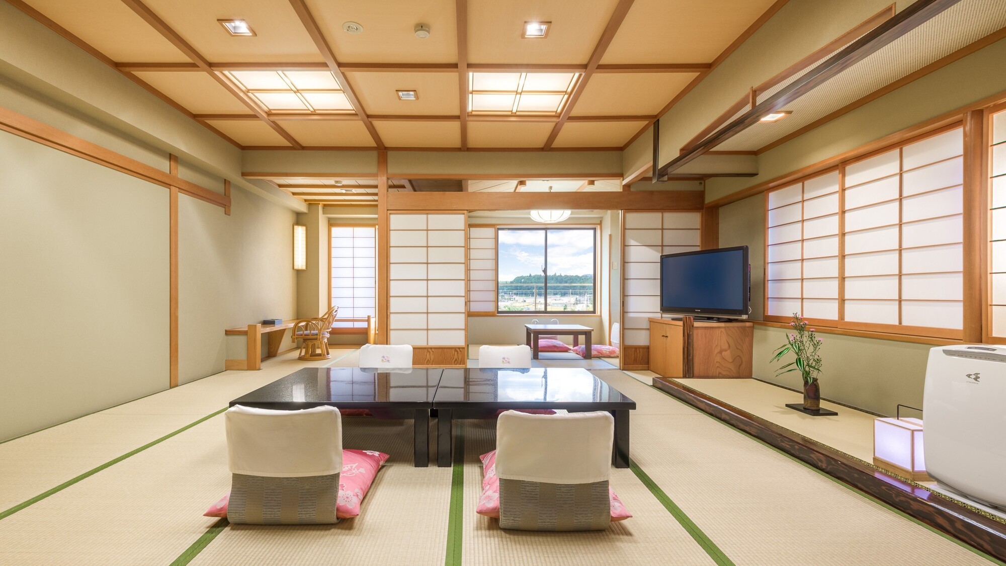 【禁煙】深山亭（みやまてい）4～8階／12.5畳＋4.5畳＋２畳＜富士山眺望＞