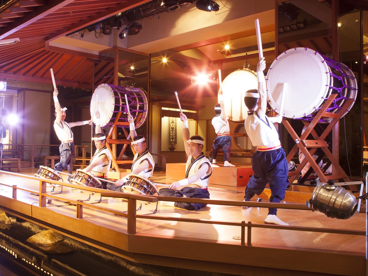 迫力と感動！富士山を太鼓で表現する　霊峰太鼓ショー　毎夜開催２０：３０