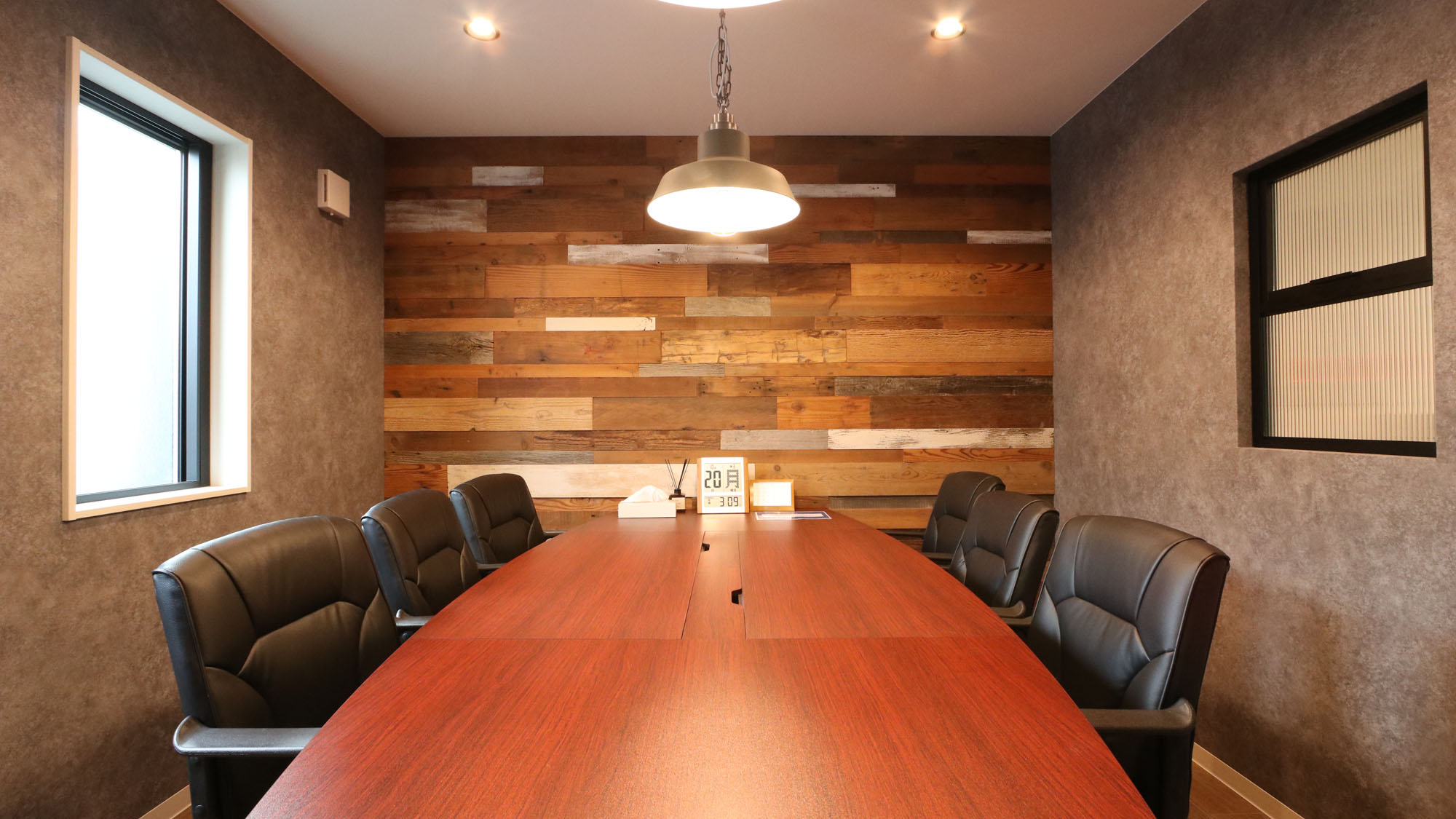 建物1Fはワークショップやリモートワークに活用可能なレンタルスペース*