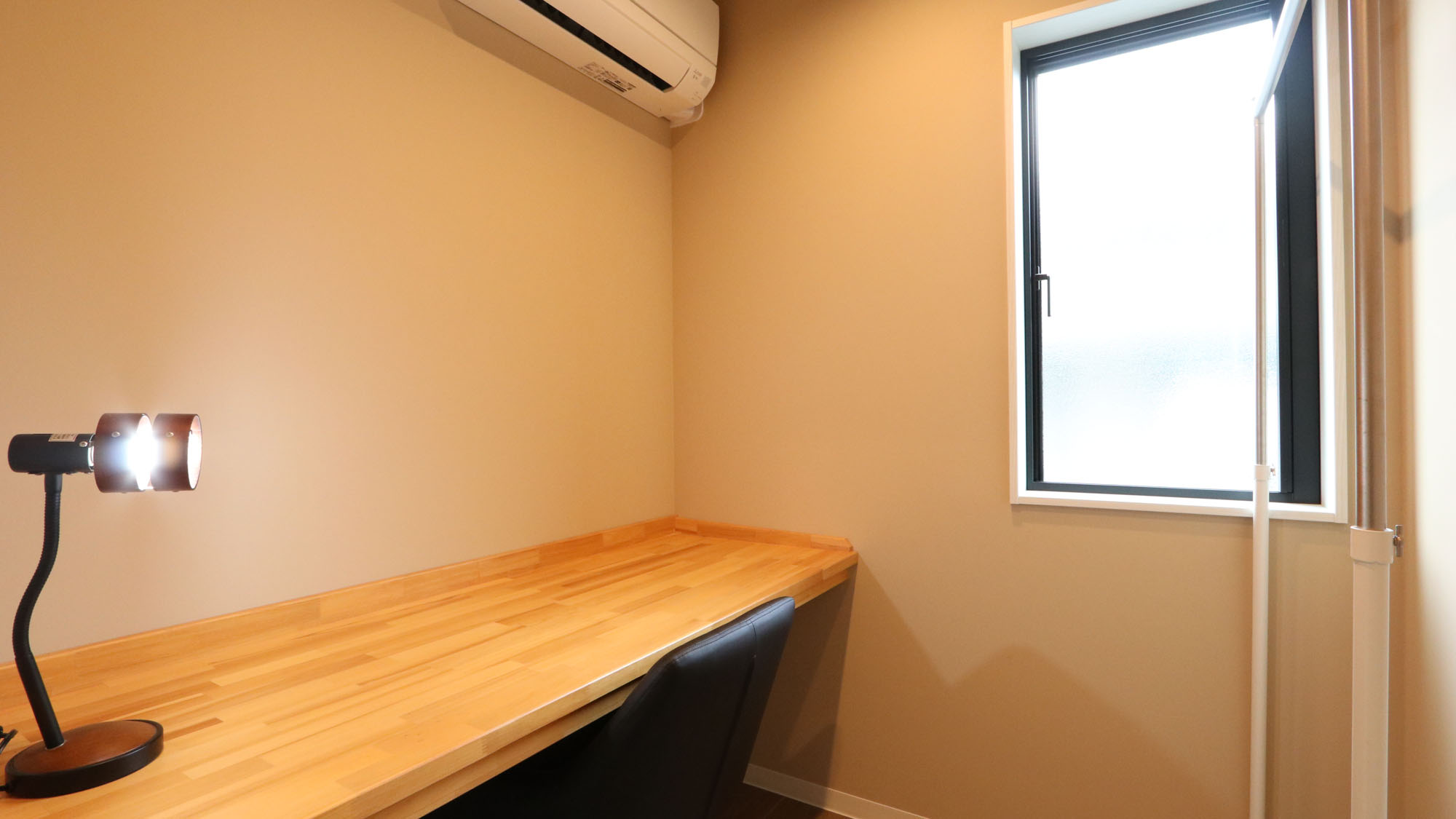 建物1Fはワークショップやリモートワークに活用可能なレンタルスペース*