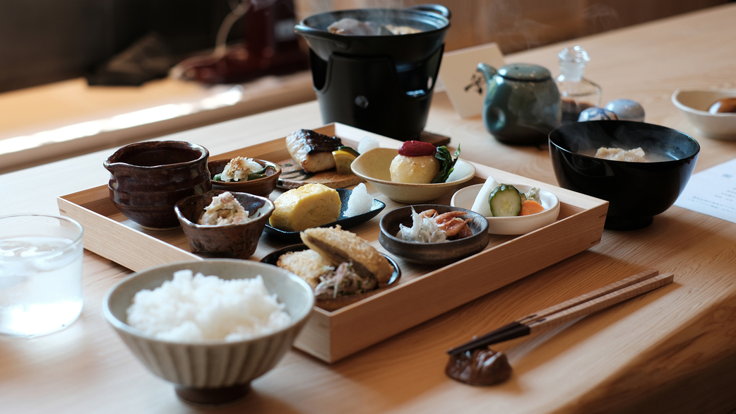 【土日祝限定】 ご夕食は-とろろ汁の丁子屋-［夕朝2食付］＜別邸＞