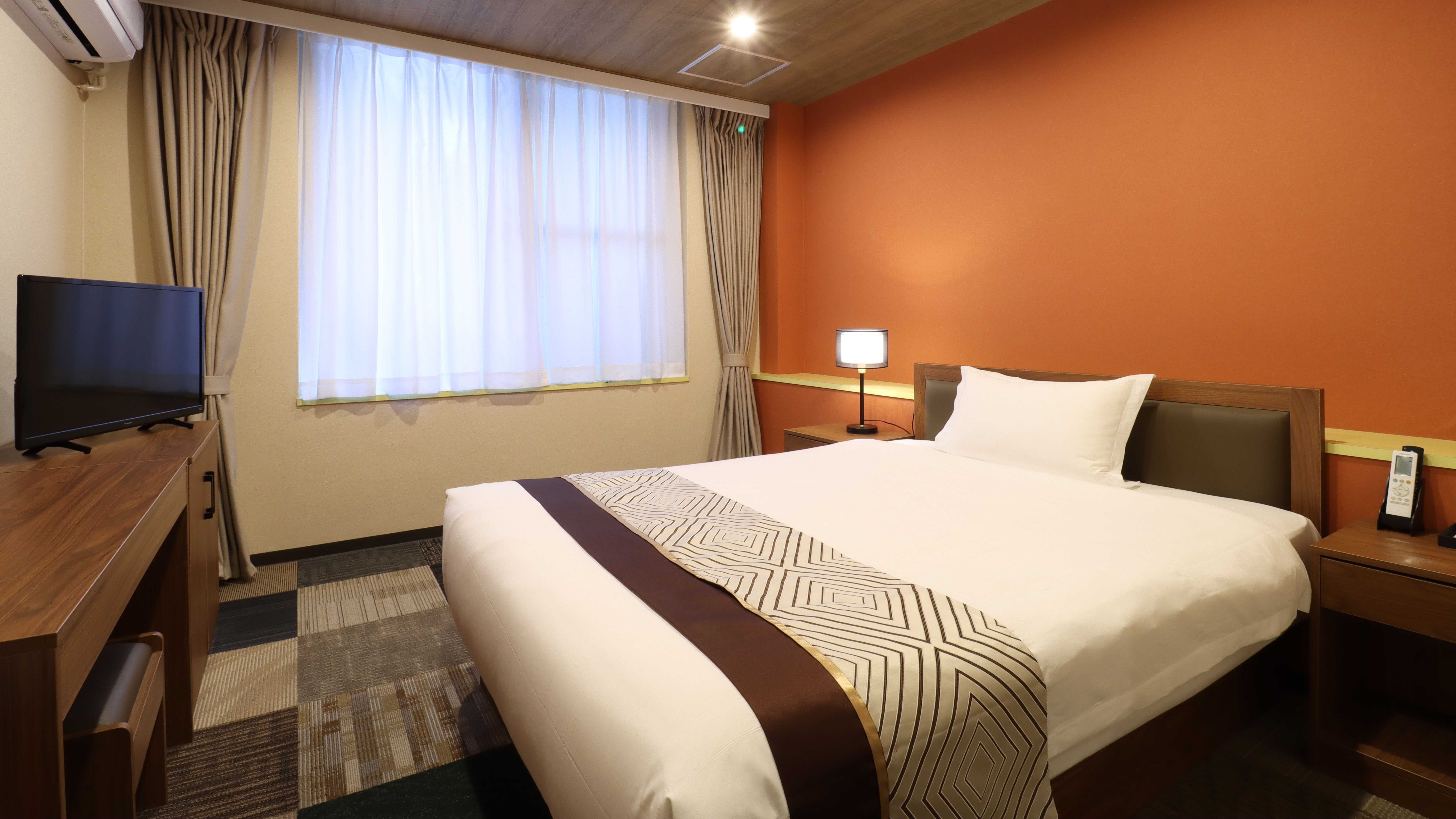 スタンダードクイーン