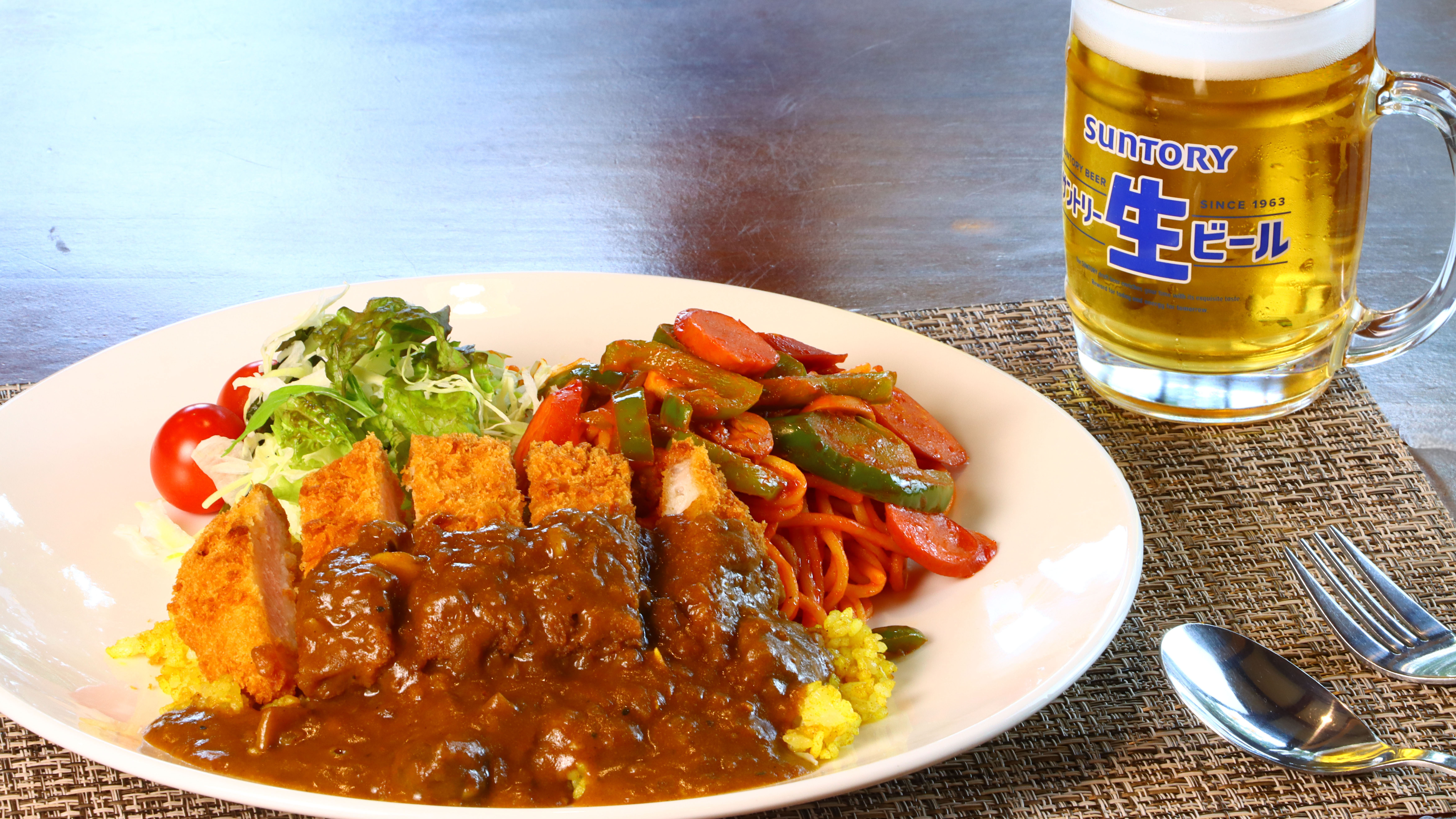 ボリューム満点のトルコライスをどうぞ♪