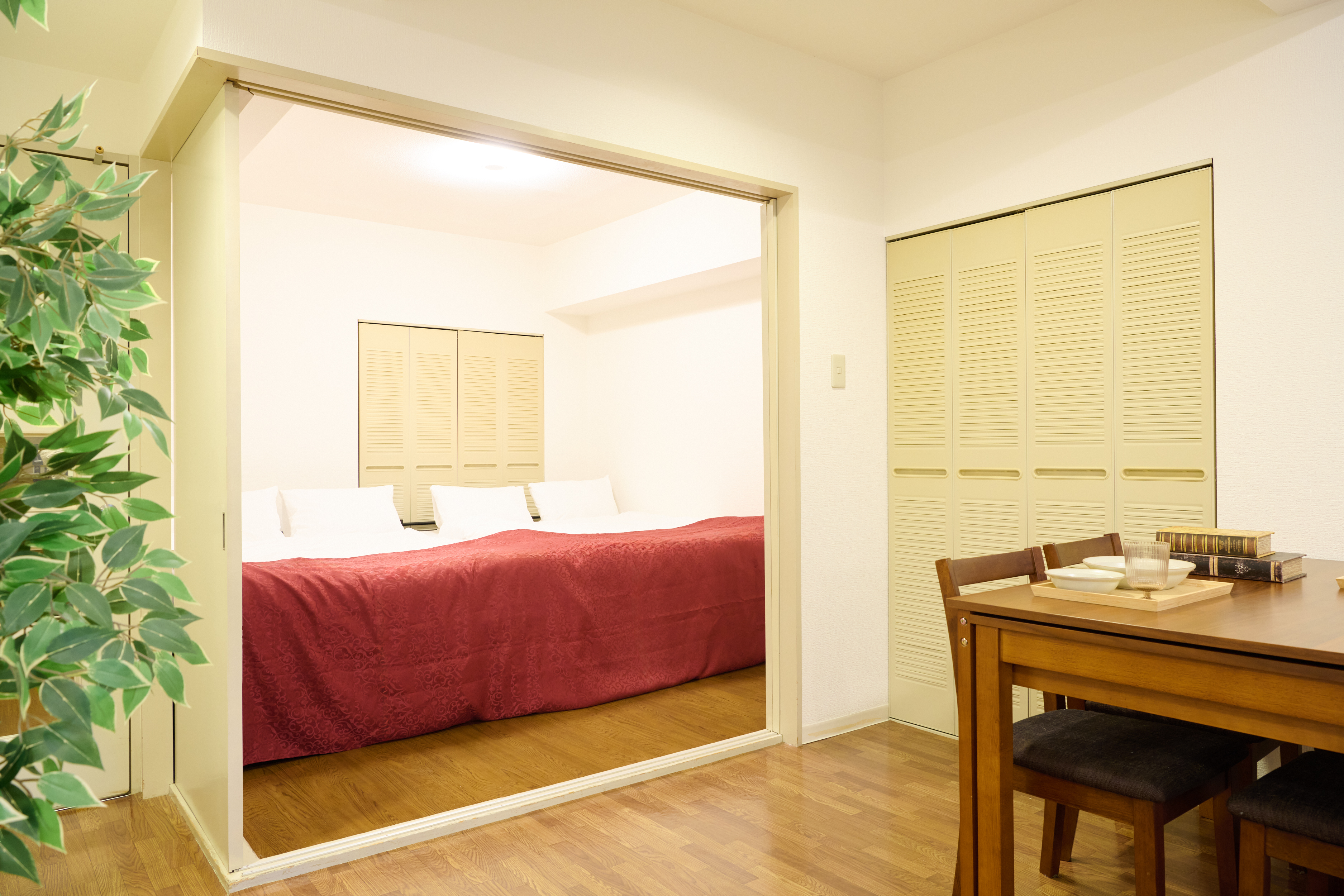 デラックスアパートメント