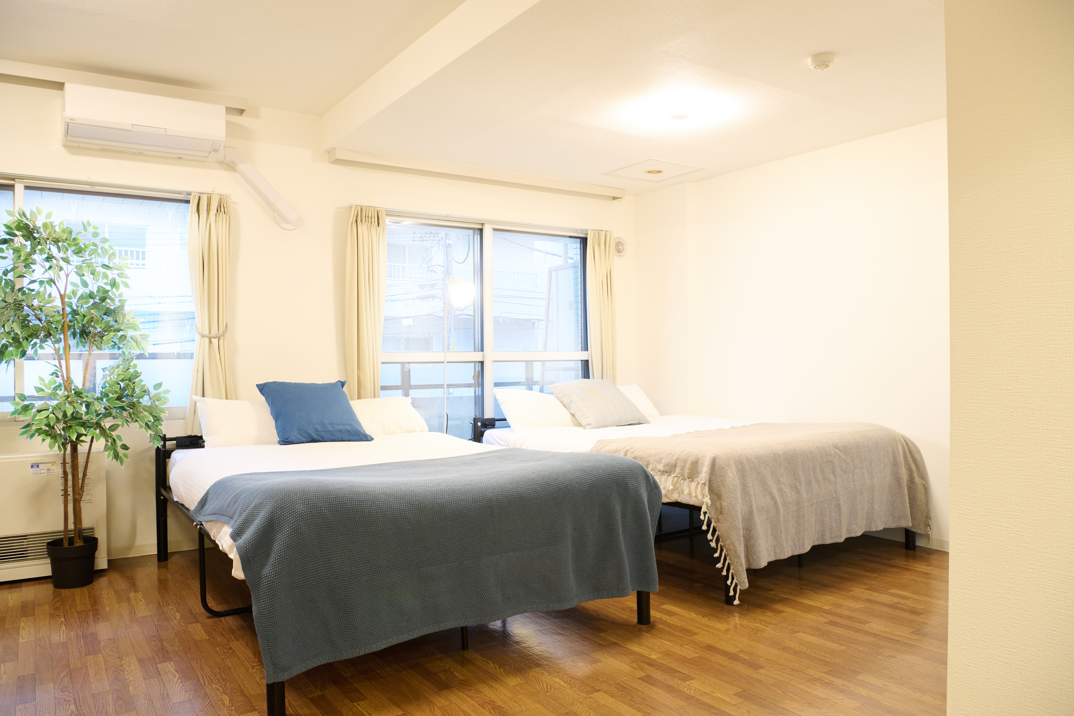 デラックスアパートメント