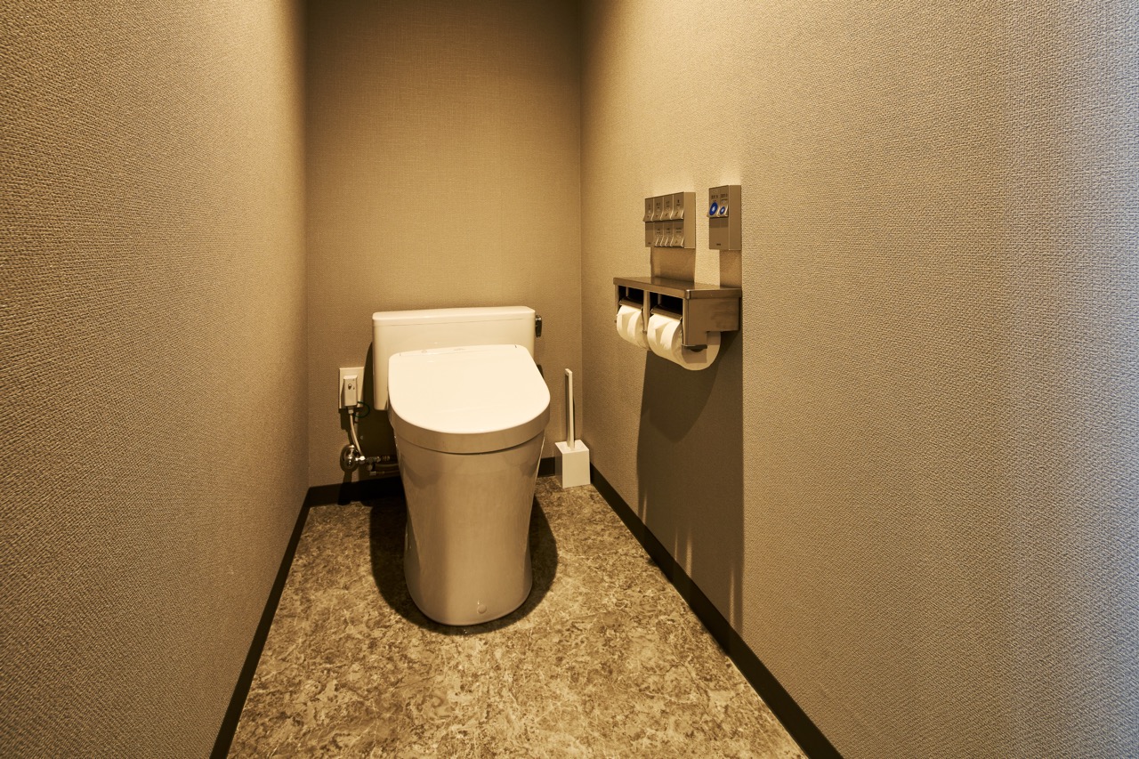 デラックスアパートメント_お手洗い
