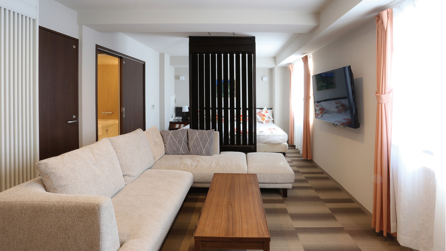 デラックスルーム