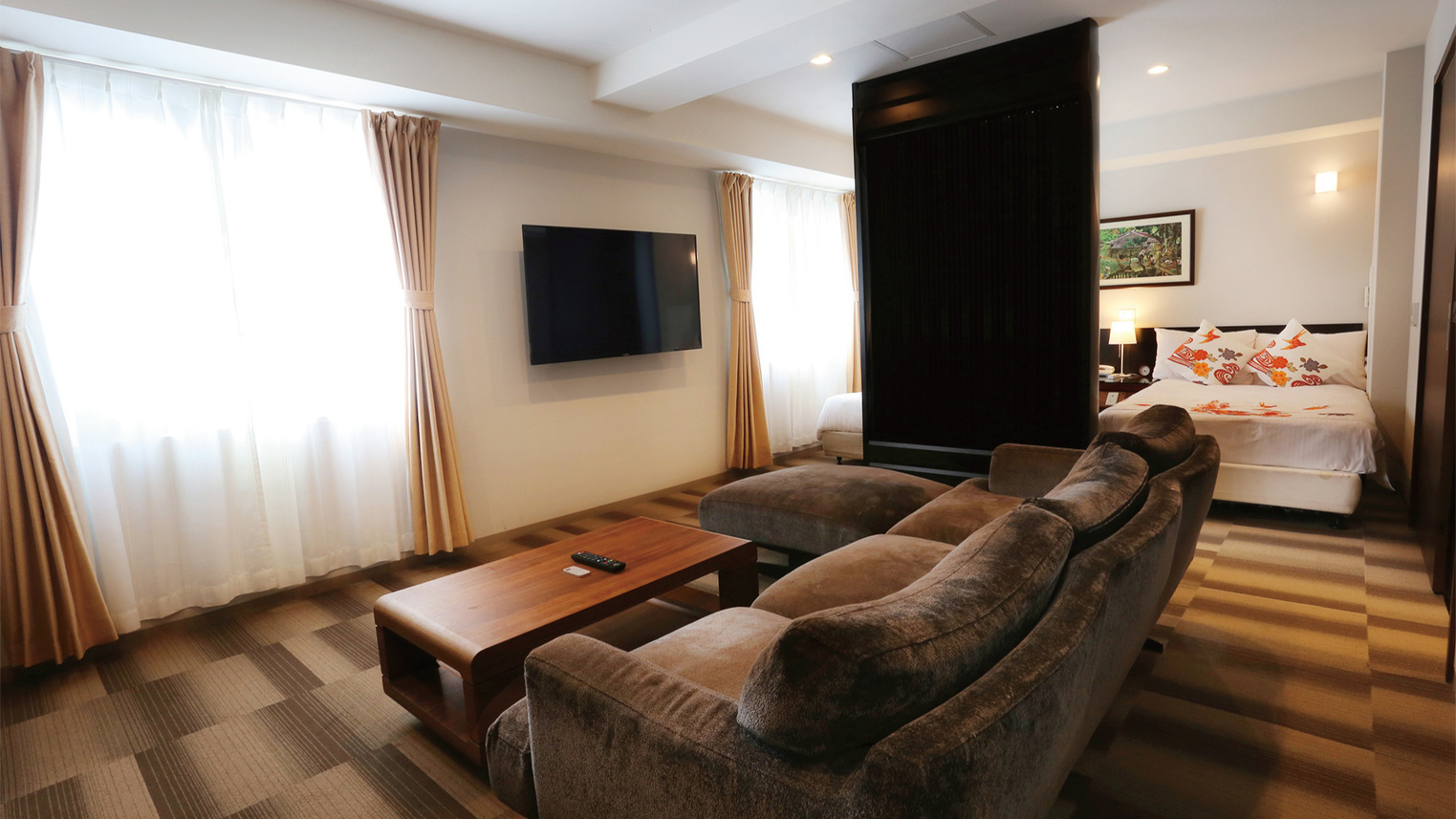 デラックスルーム