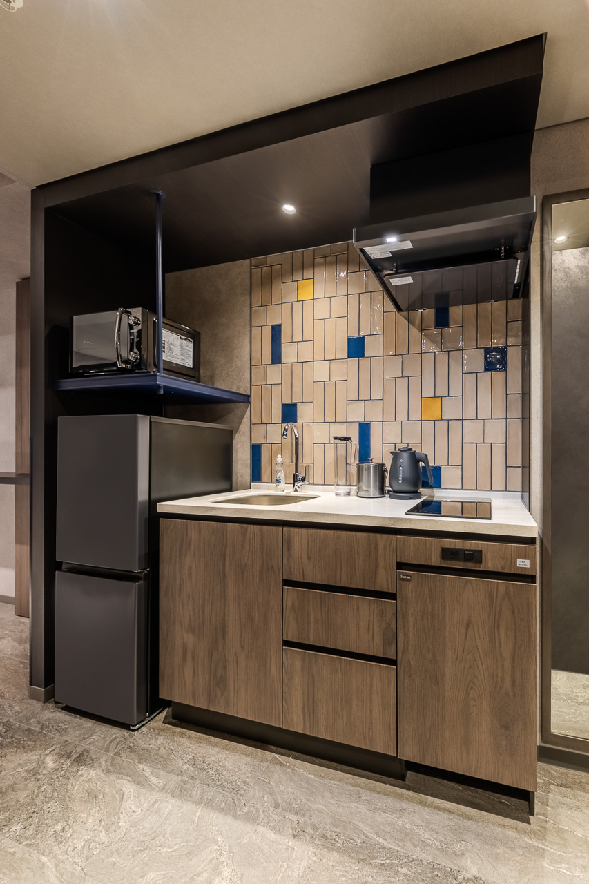 【スタンダードファミリーバンク】キッチン付なので食材を用意して調理も可。快適なホテルステイが叶います