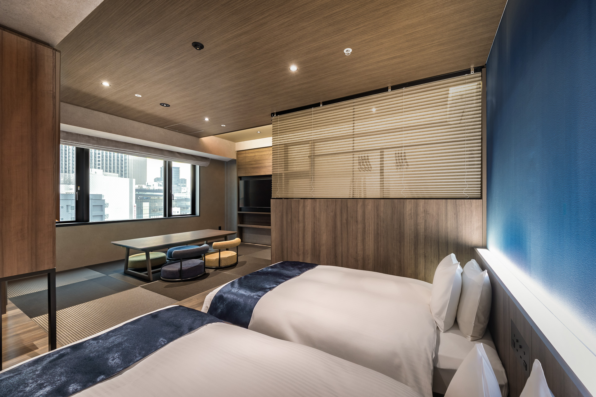 【ファミリー和洋室】小さなお子様連れに嬉しい布団付のお部屋。和の落ち着きと洋の快適さが調和した空間