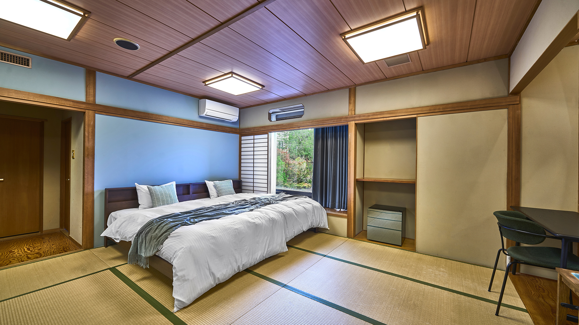 【和室】和の癒しと、ベッドの快適性を両立した空間