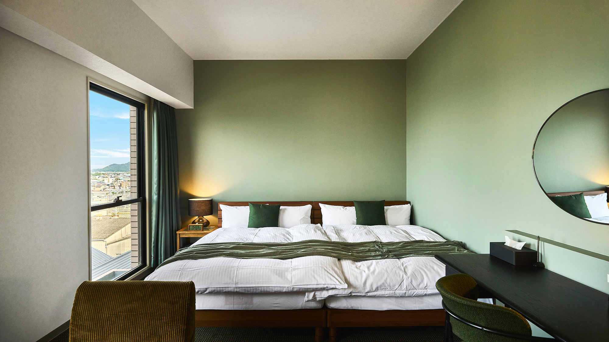 【デラックスダブル】広々とゆとりある空間で、贅沢なくつろぎを。