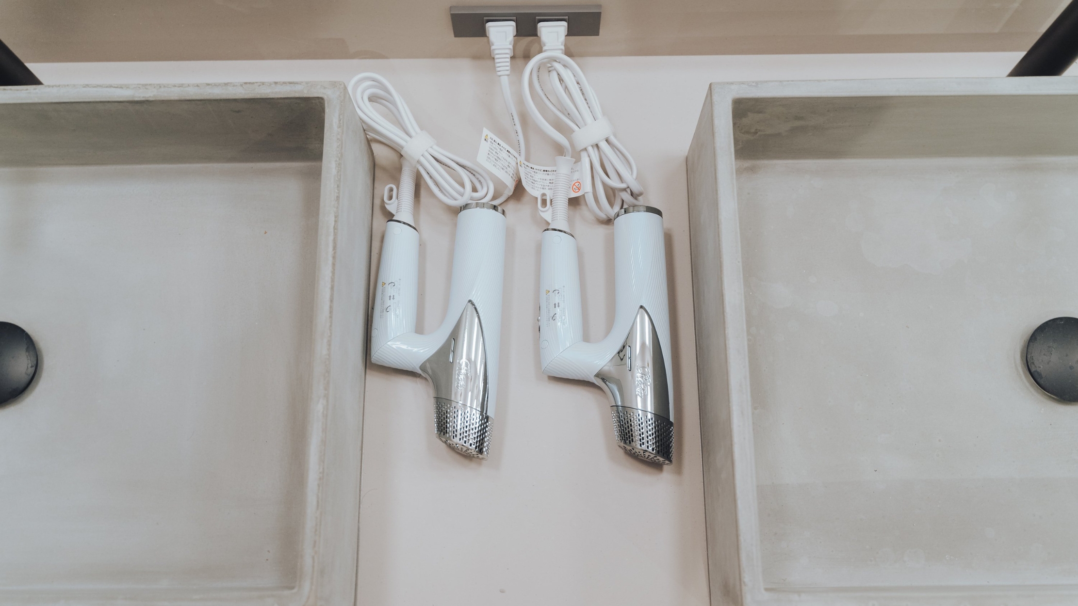 更衣室｜Refaのドライヤー