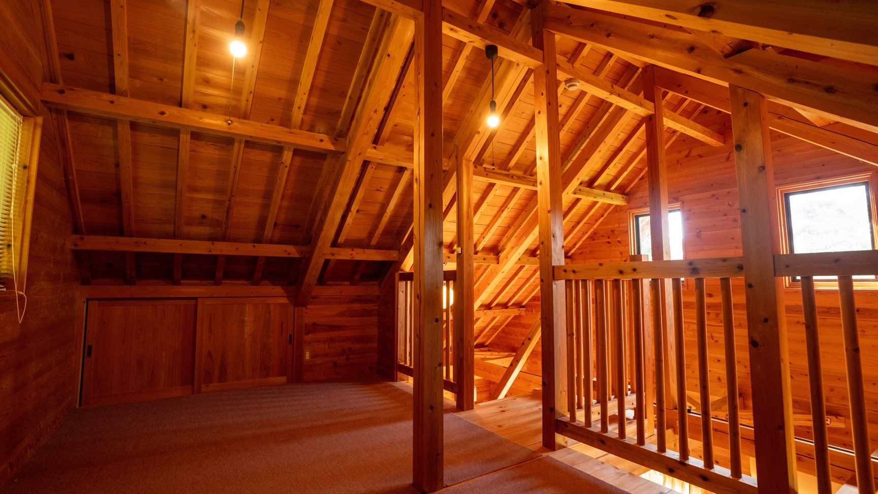 コテージ5号棟＜ロフト＞大人4名でも寝られる広さです