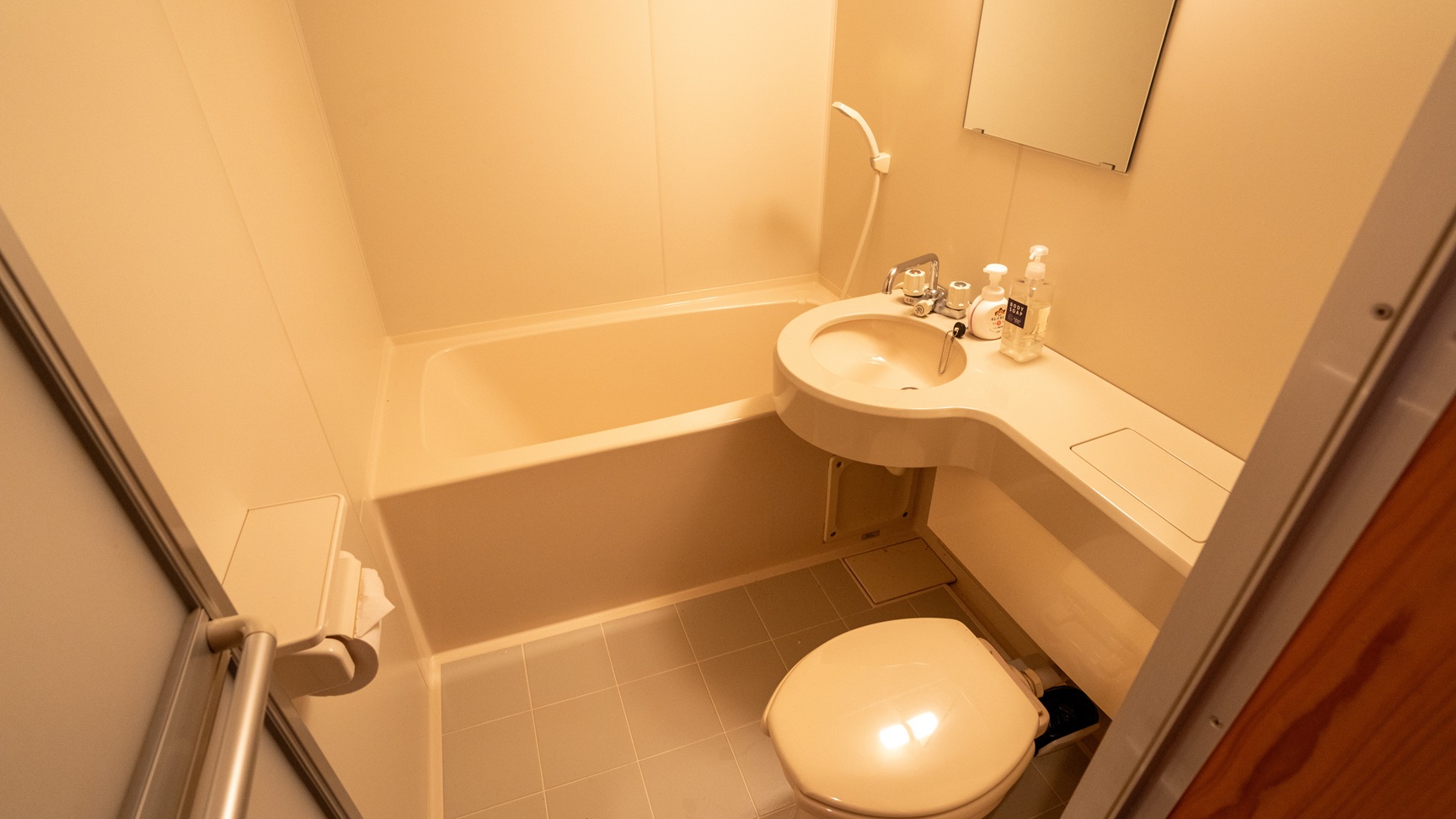 コテージ5号棟＜ユニットバス＞