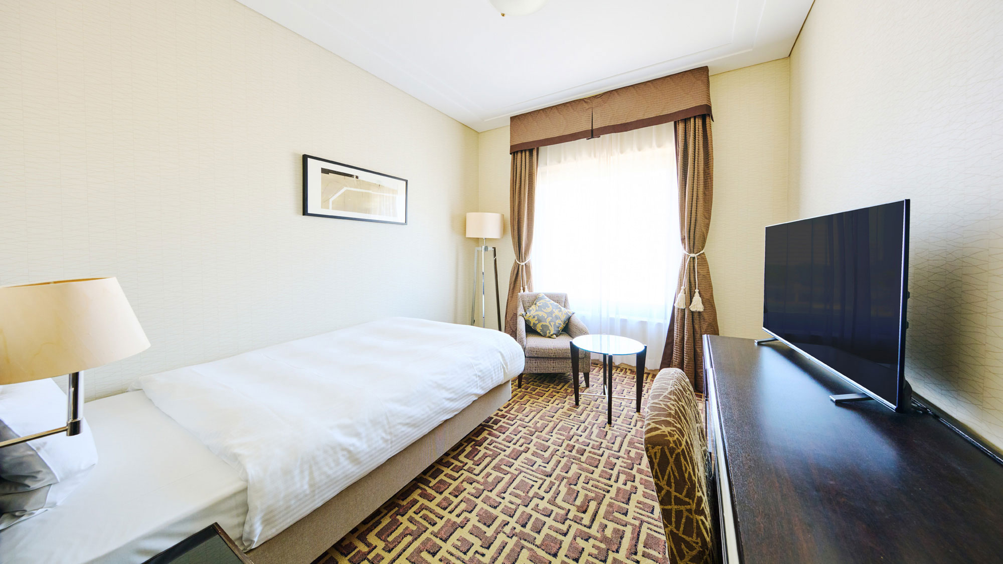 スタンダードシングル_昼の室内1