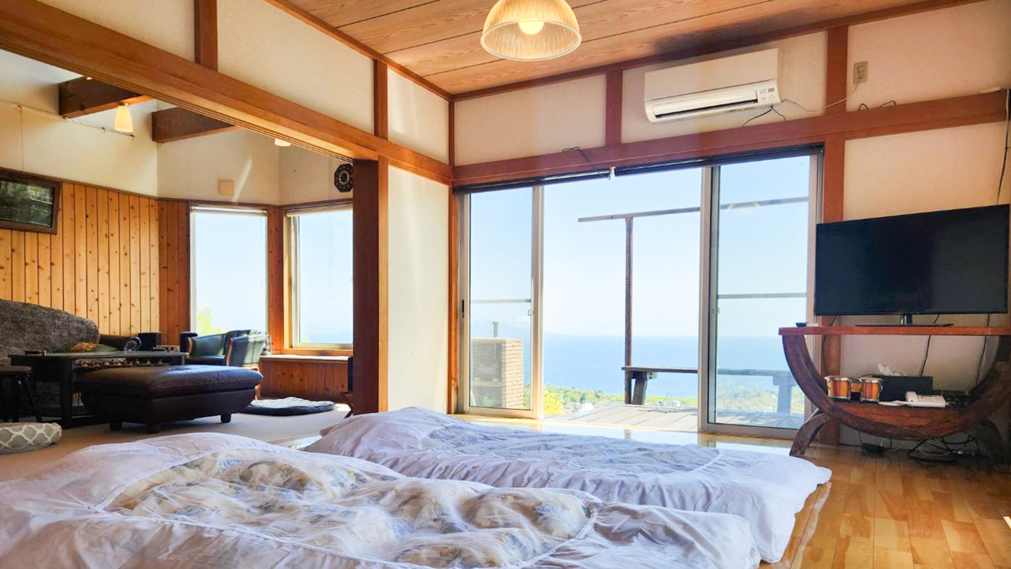 ・【寝室】お部屋に布団を敷いてお休みください。最大で6名様までご利用いただけます
