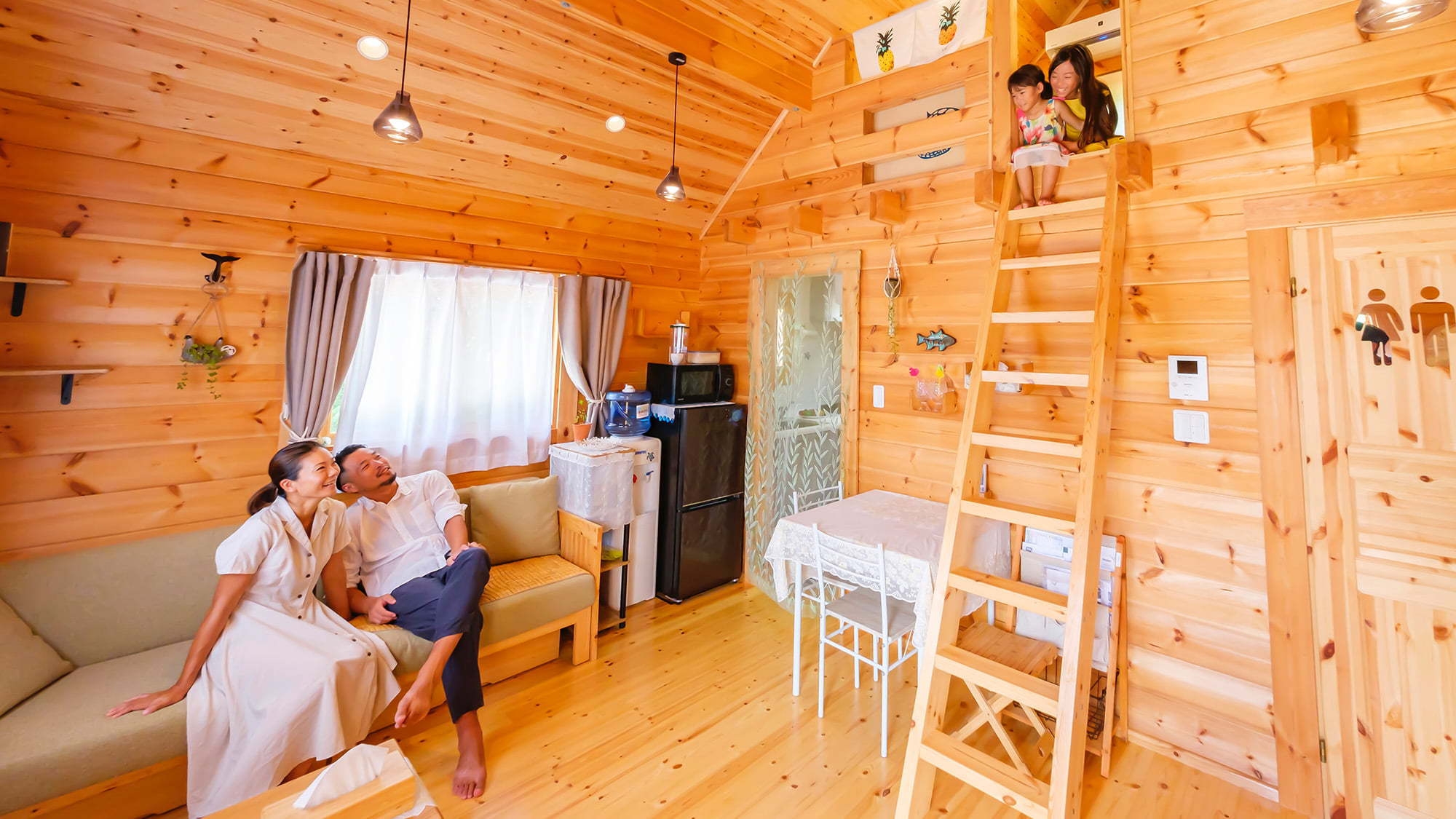 【期間限定】最大39％OFF！温水プール付きの隠れ家ログハウスSTAY（レンタカー付）