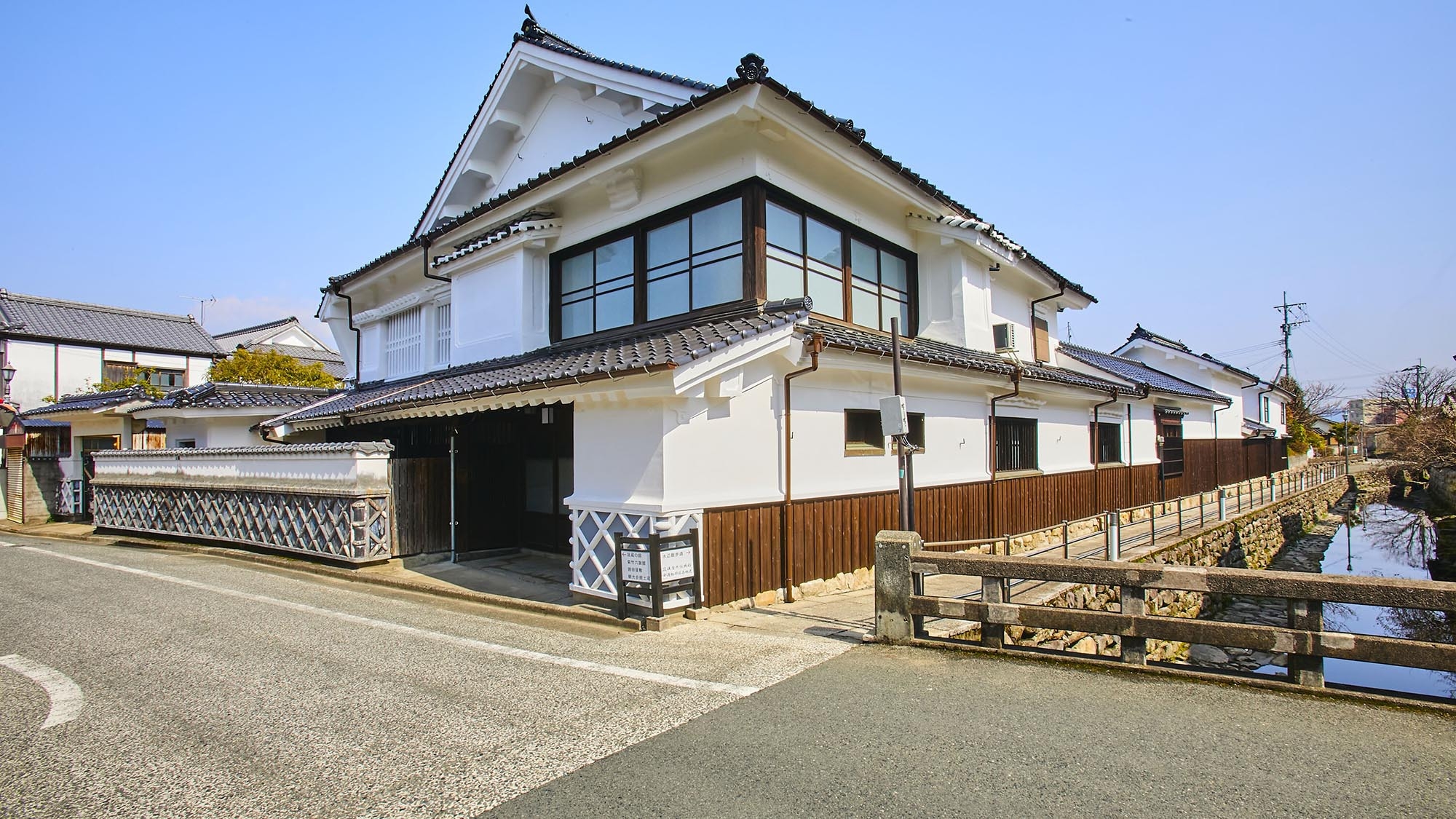 【リニューアル特別価格】期間限定｜白壁の古民家で歴史を感じる滞在
