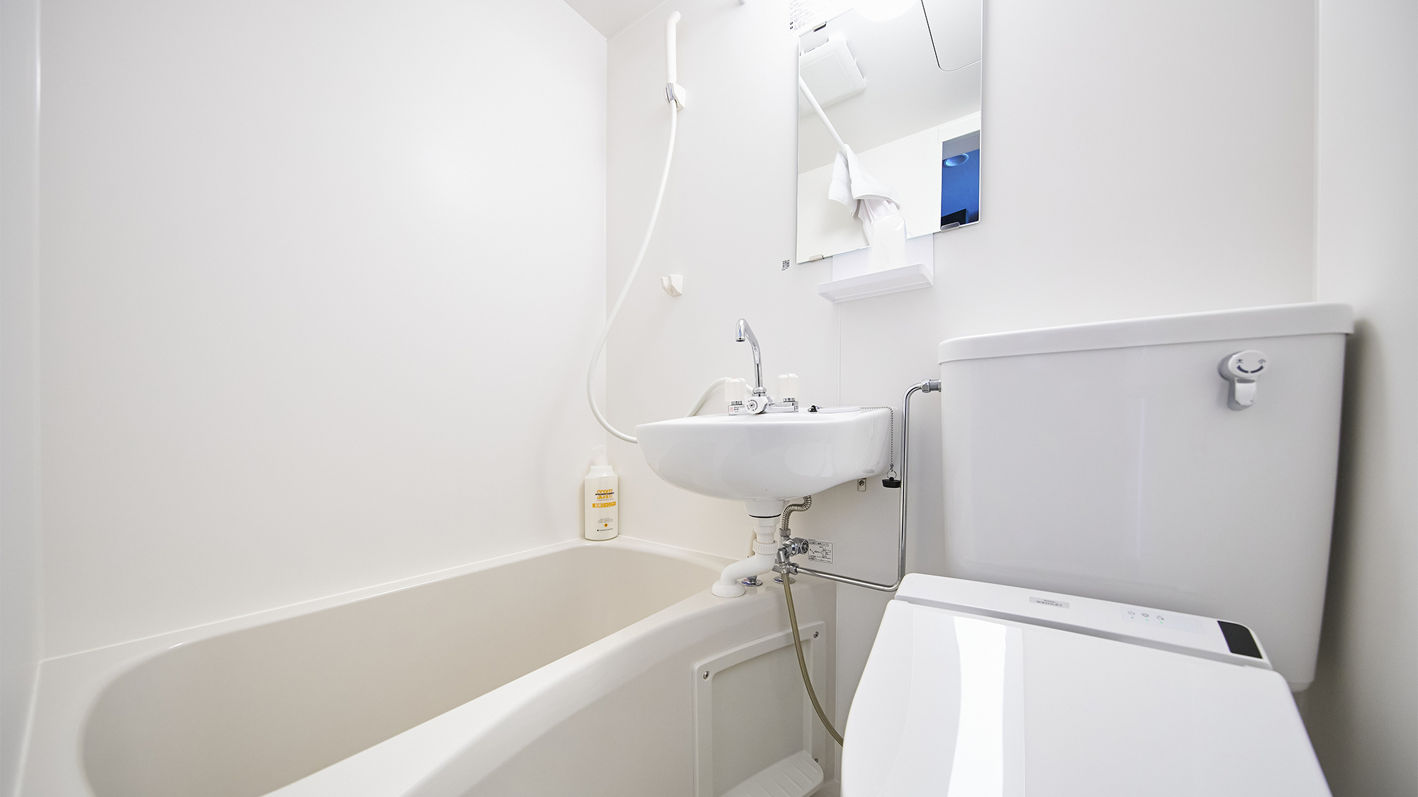 ・【部屋設備】部屋にはコンパクトで使いやすいユニットバスをご用意