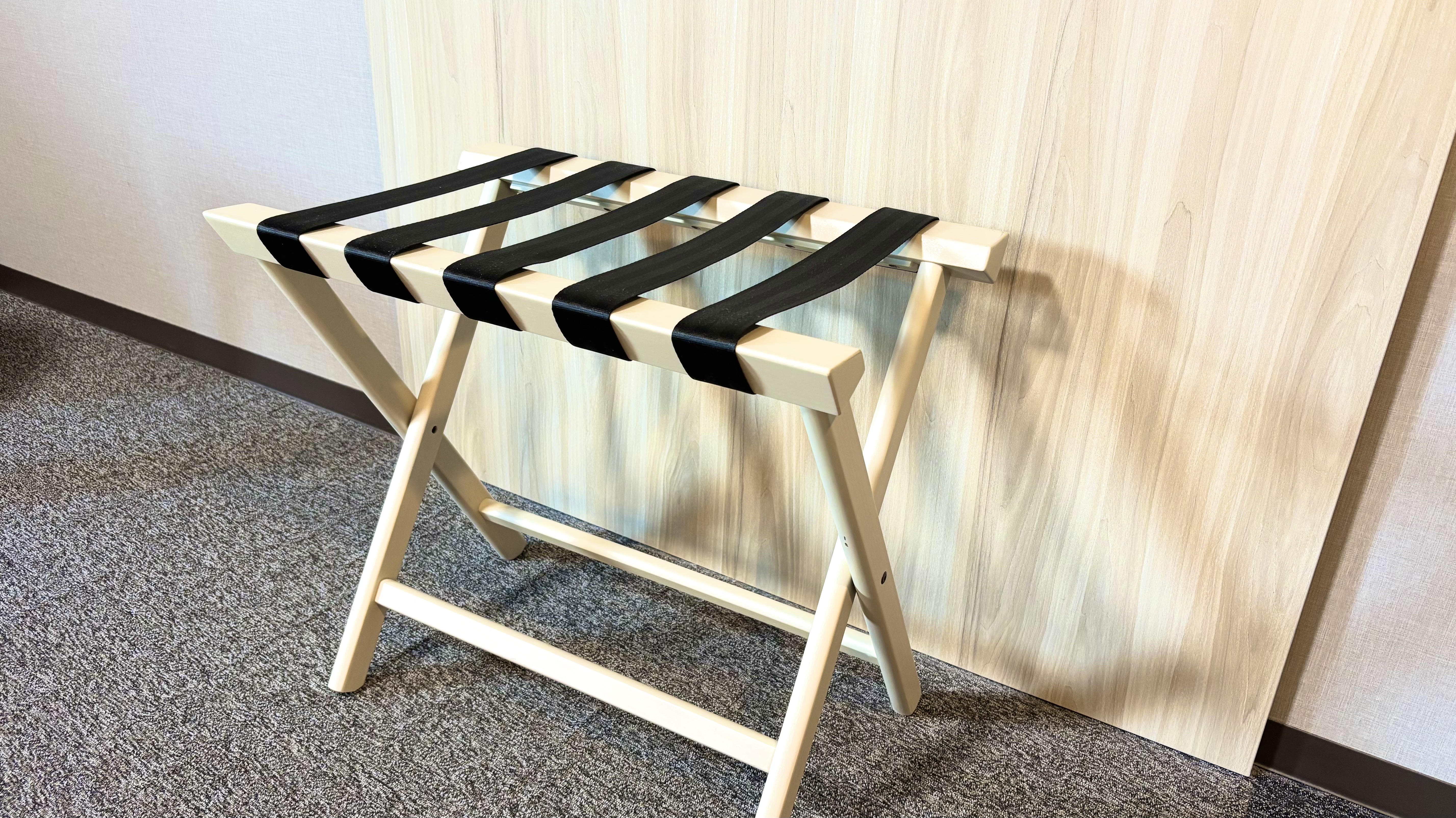 【客室】荷物台