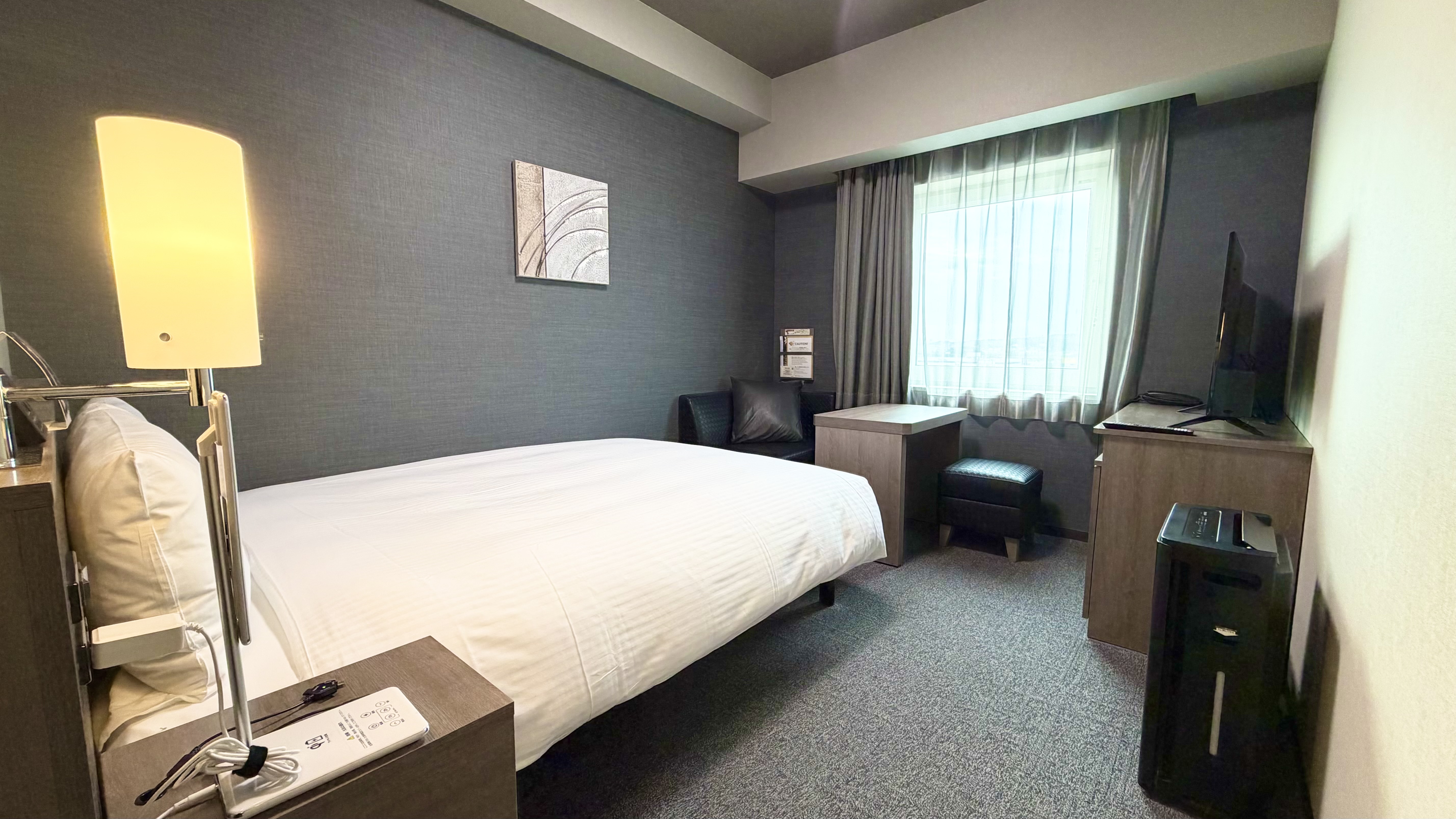 【客室】コンフォートセミダブルルーム