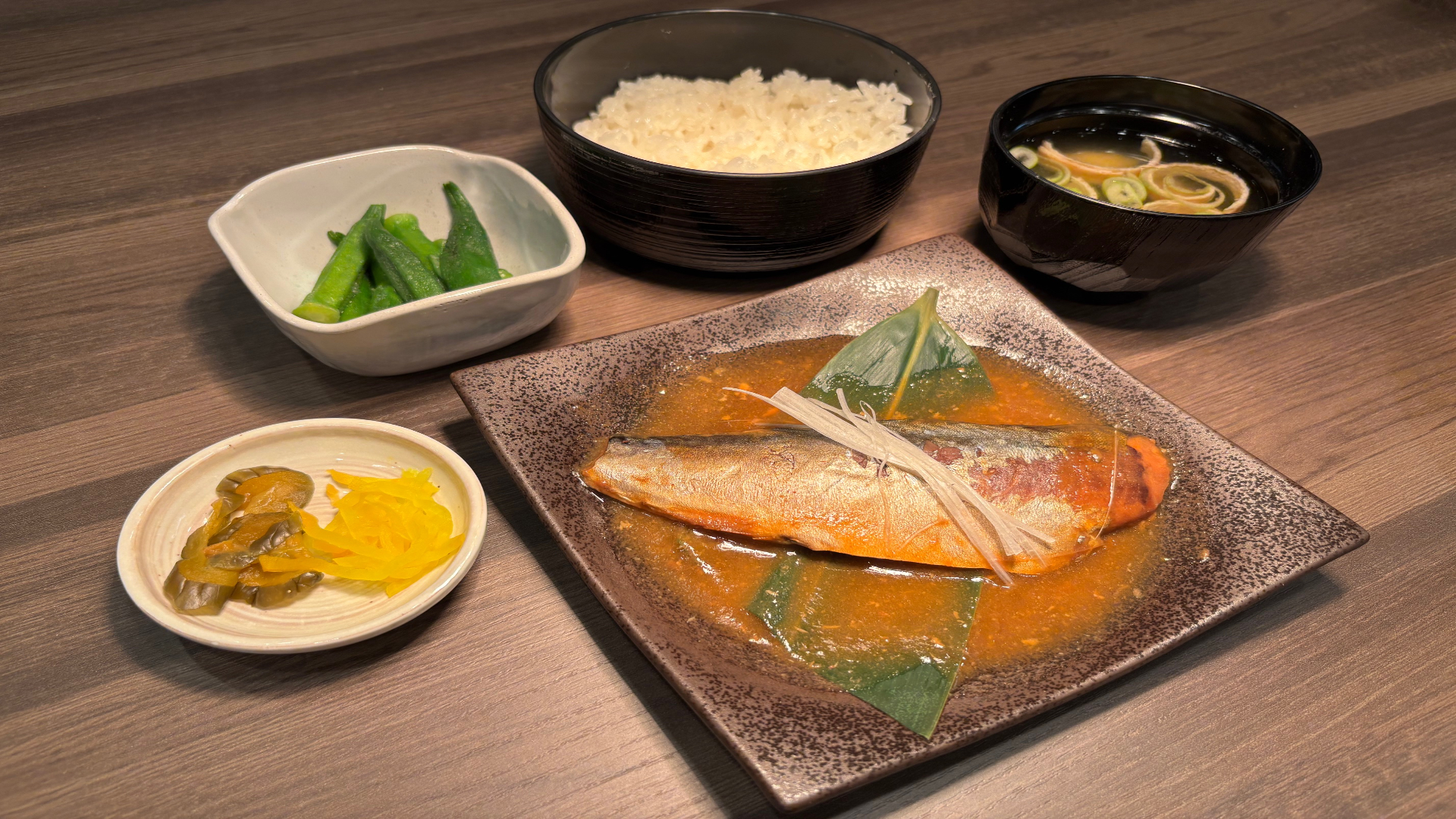 【夕食】サバの味噌煮定食