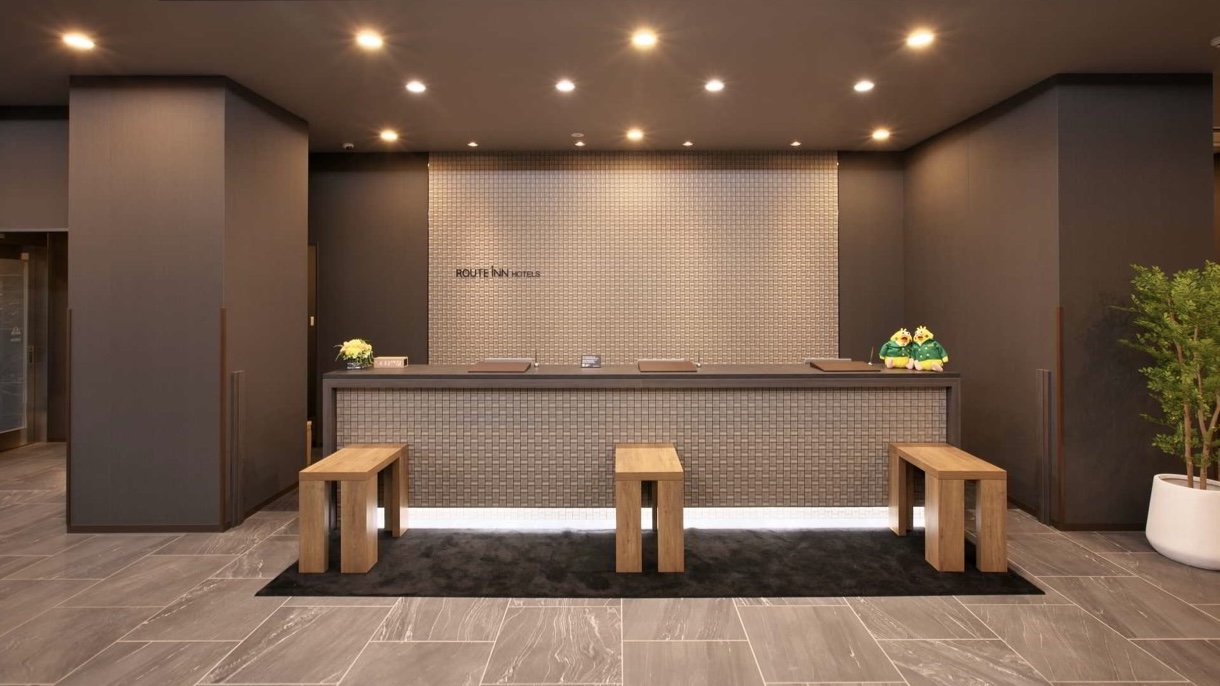 【ロビー】フロントカウンター