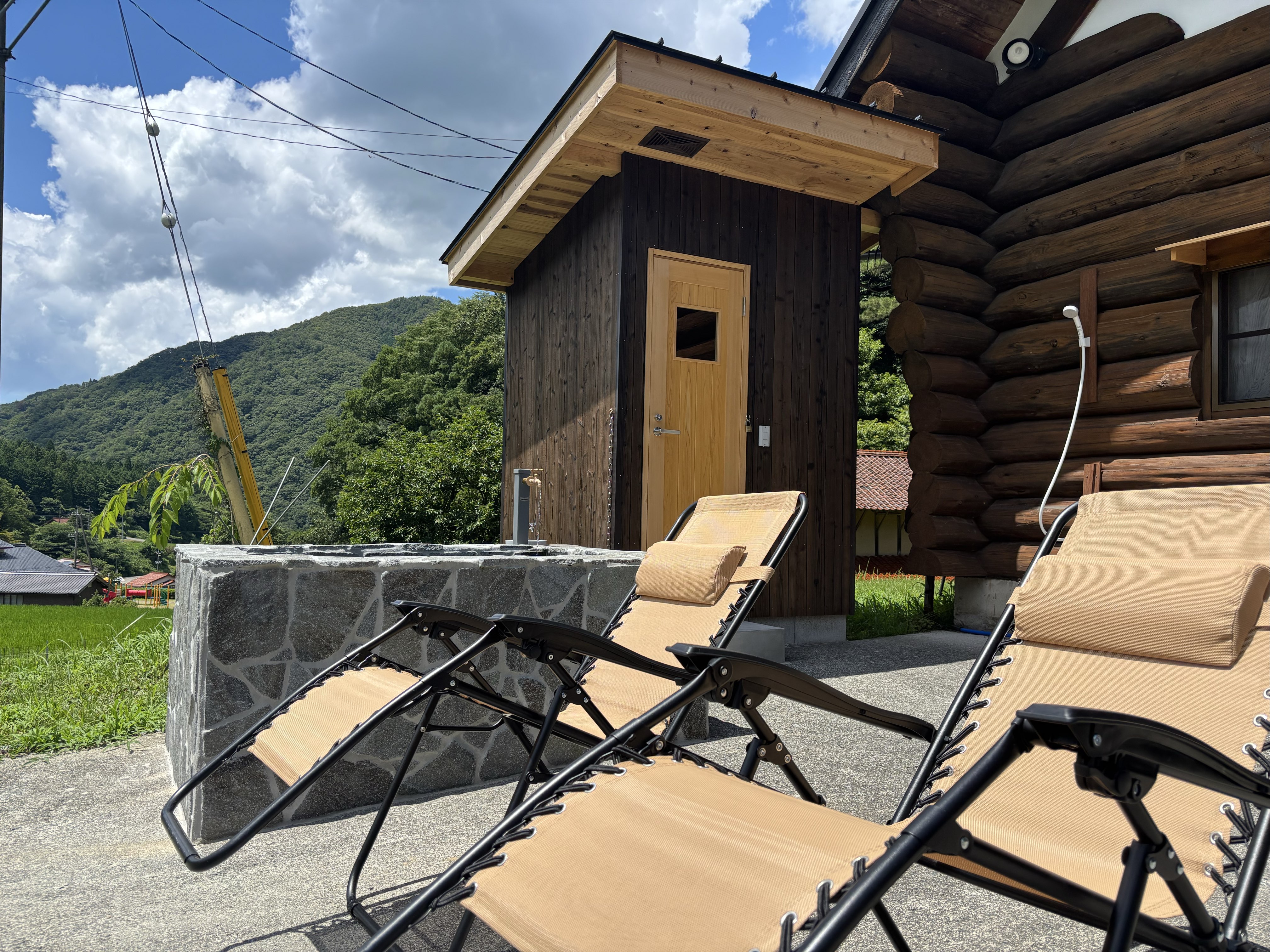 リクライニングチェアで外気浴。しっかり整えます！