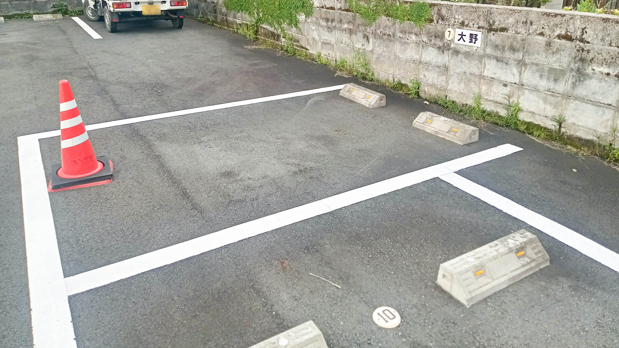 ・【駐車場】7番の駐車場をご利用ください