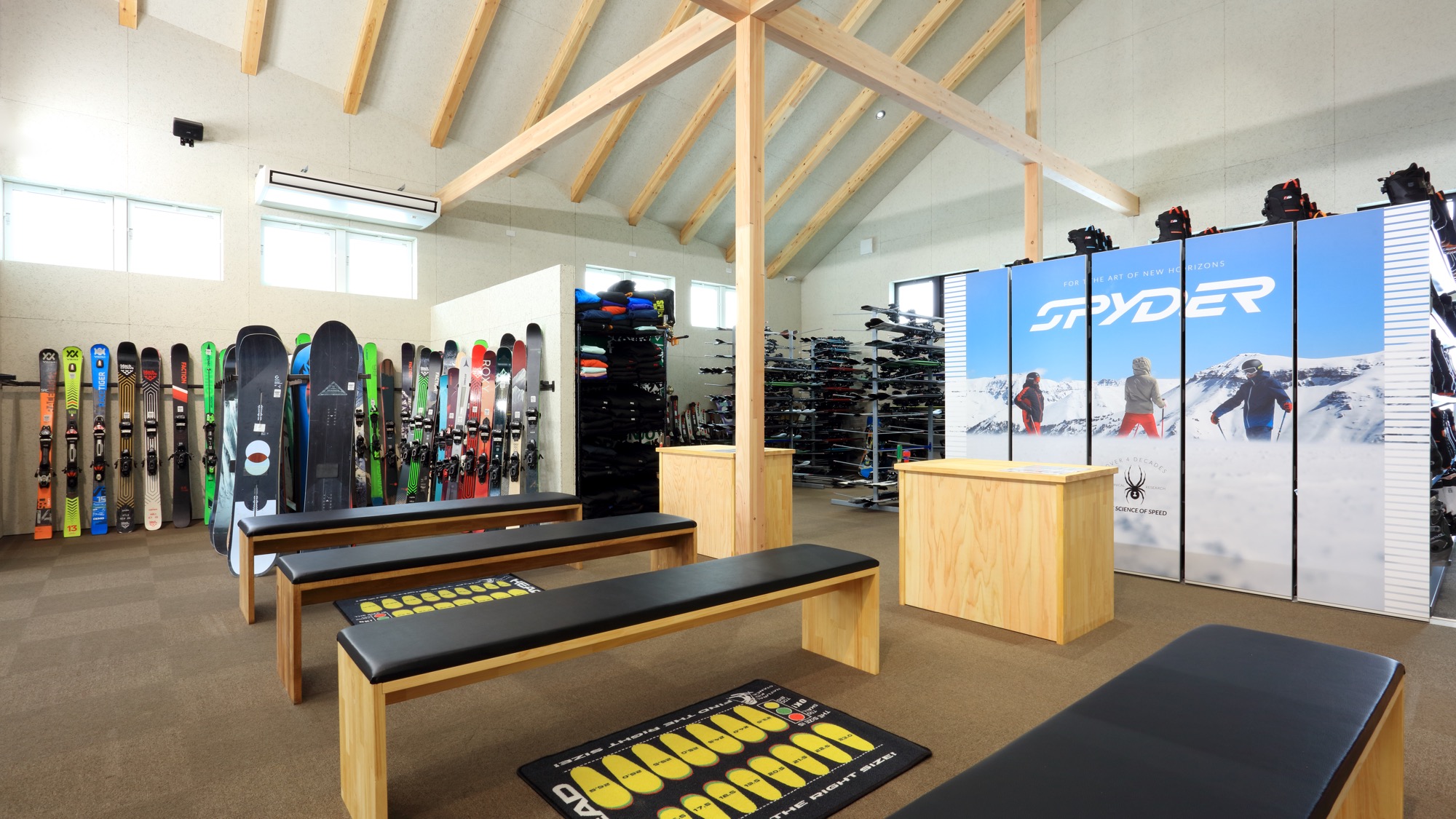 スキー・スノーボードレンタルショップSPICY。