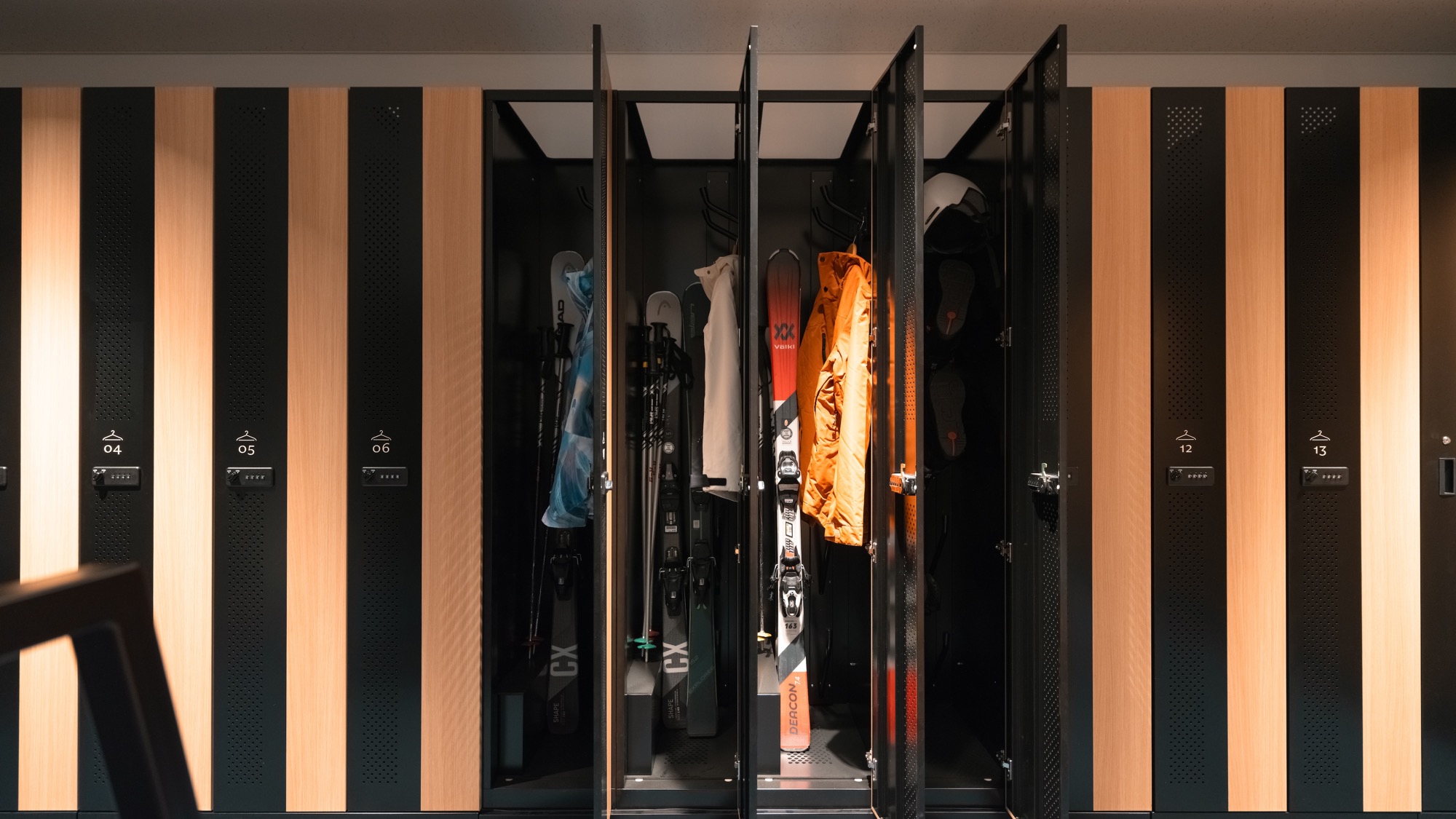 ロッカールーム/宿泊者利用可能