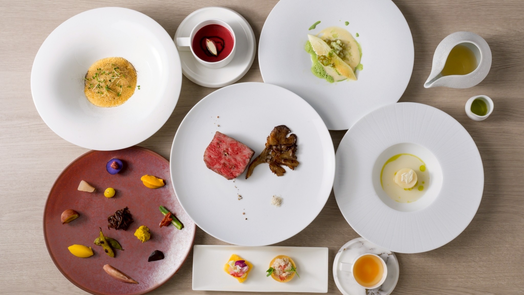 ReLaboエクスペリエンス 青森再発見 最先端科学で仕立てる青森フレンチガストロノミー＞